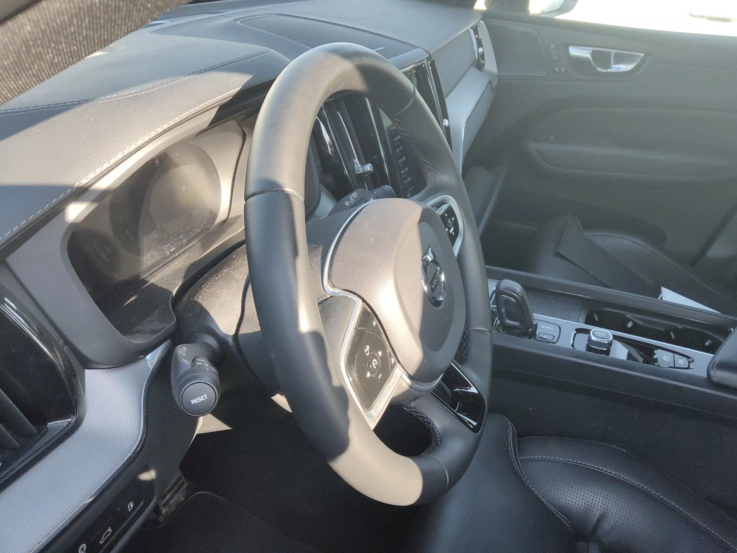 Volvo XC 60 XC60 2.0 T6 AWD Recharge R-Design Auto - Foto 7