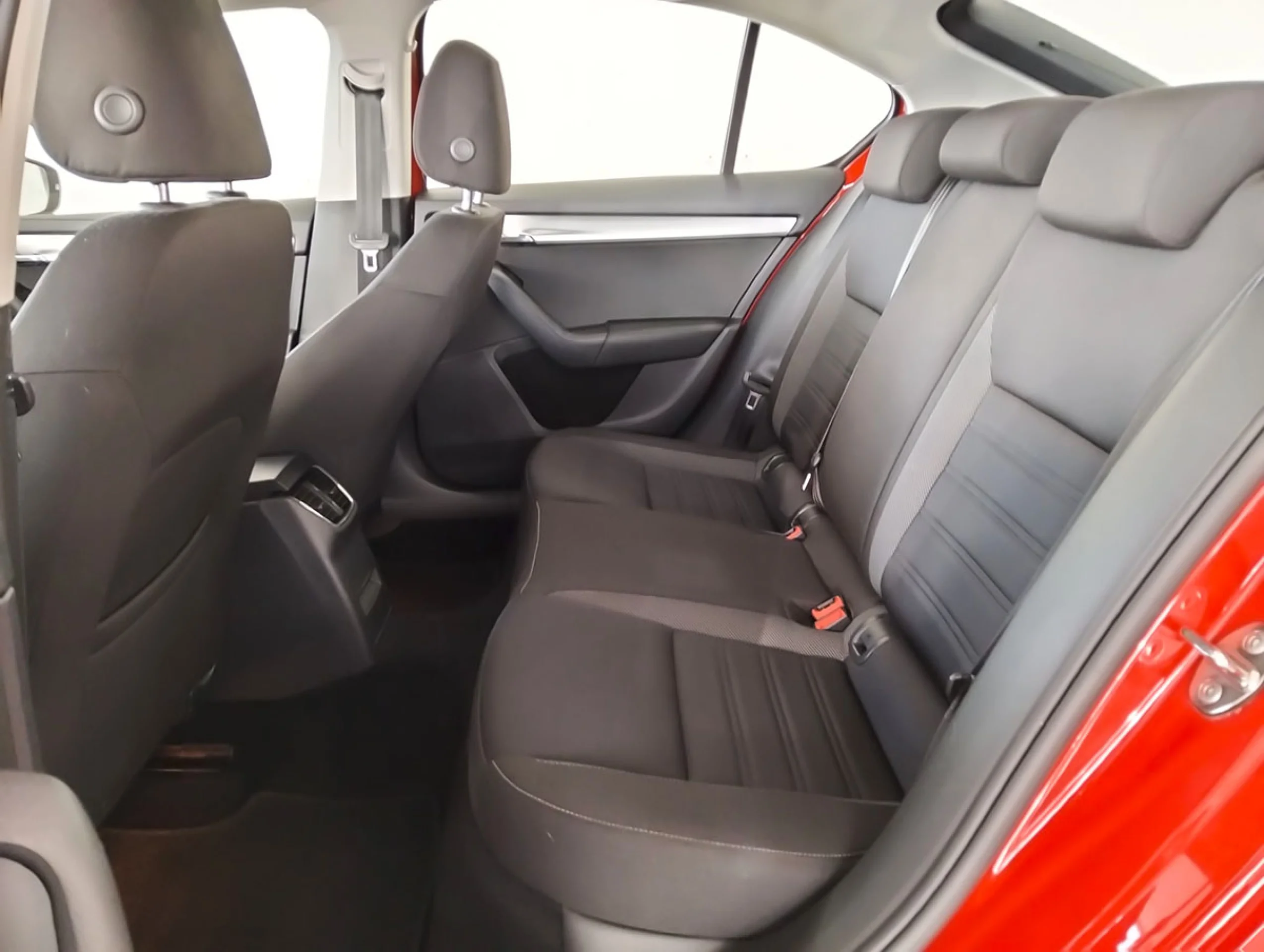 Skoda Octavia 1.0 TSI 85KW 115CV DSG Like - Foto 11