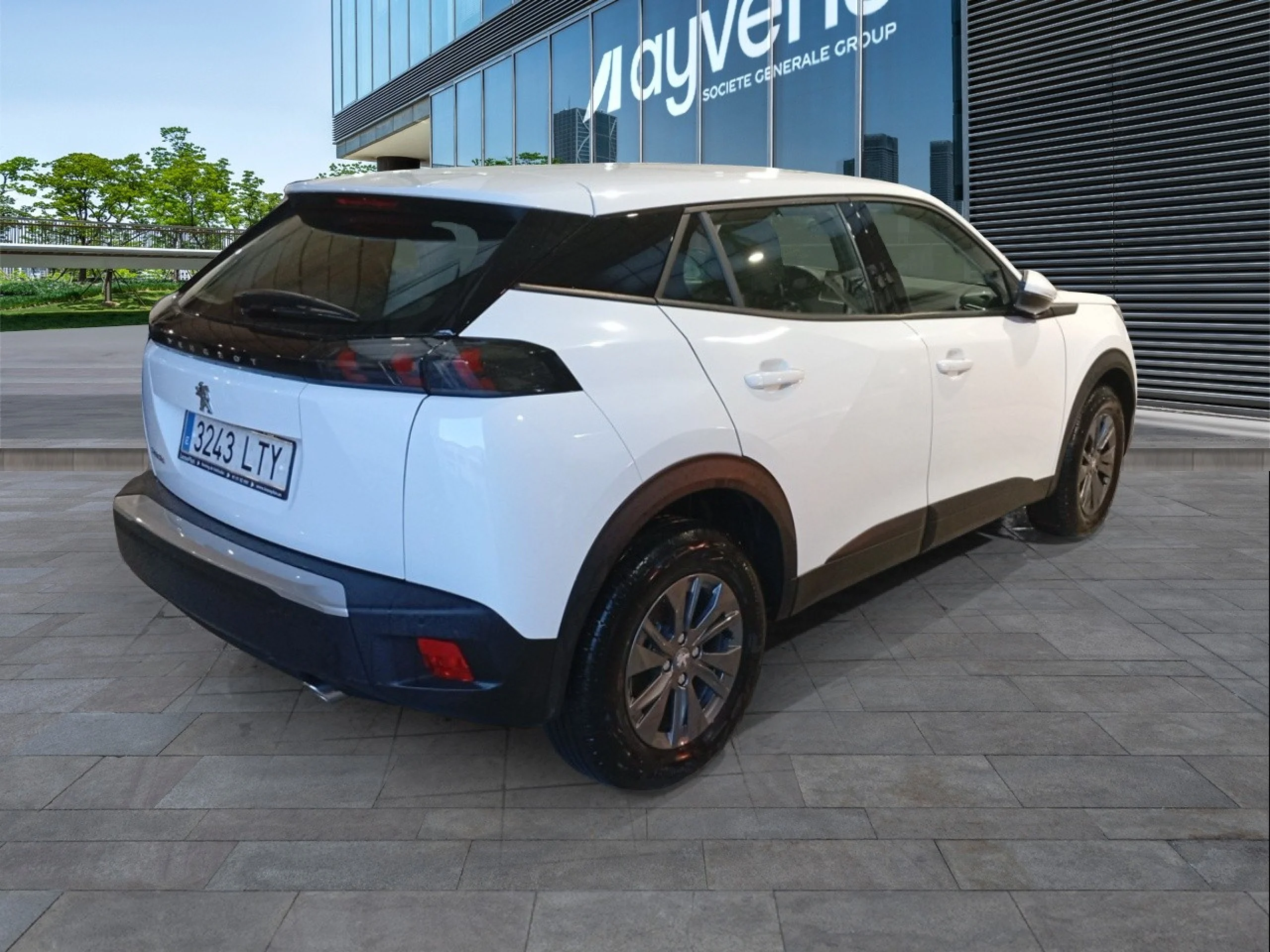 Peugeot 2008 Active Pack BlueHDI 81kW (110CV) - Foto 4