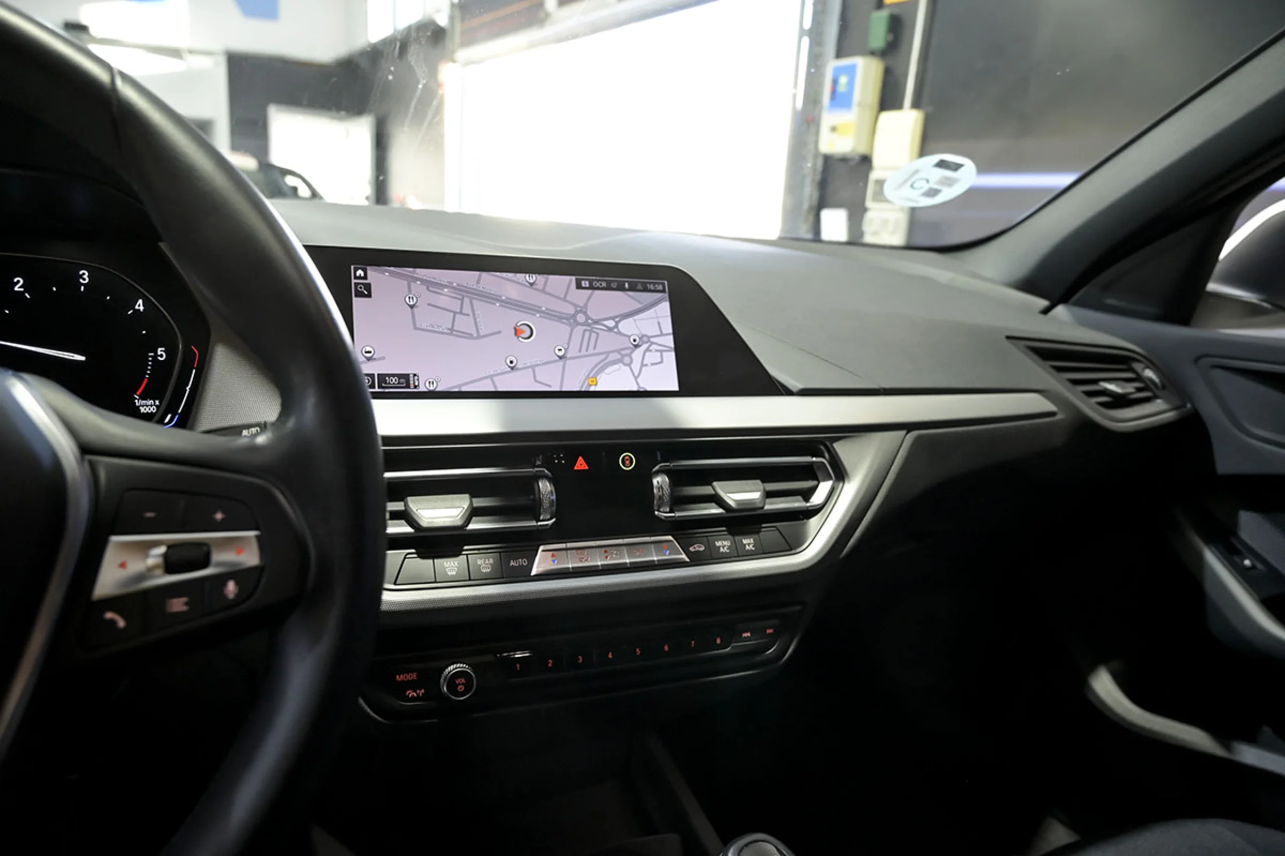 BMW 118 Serie 1 118d - Foto 32