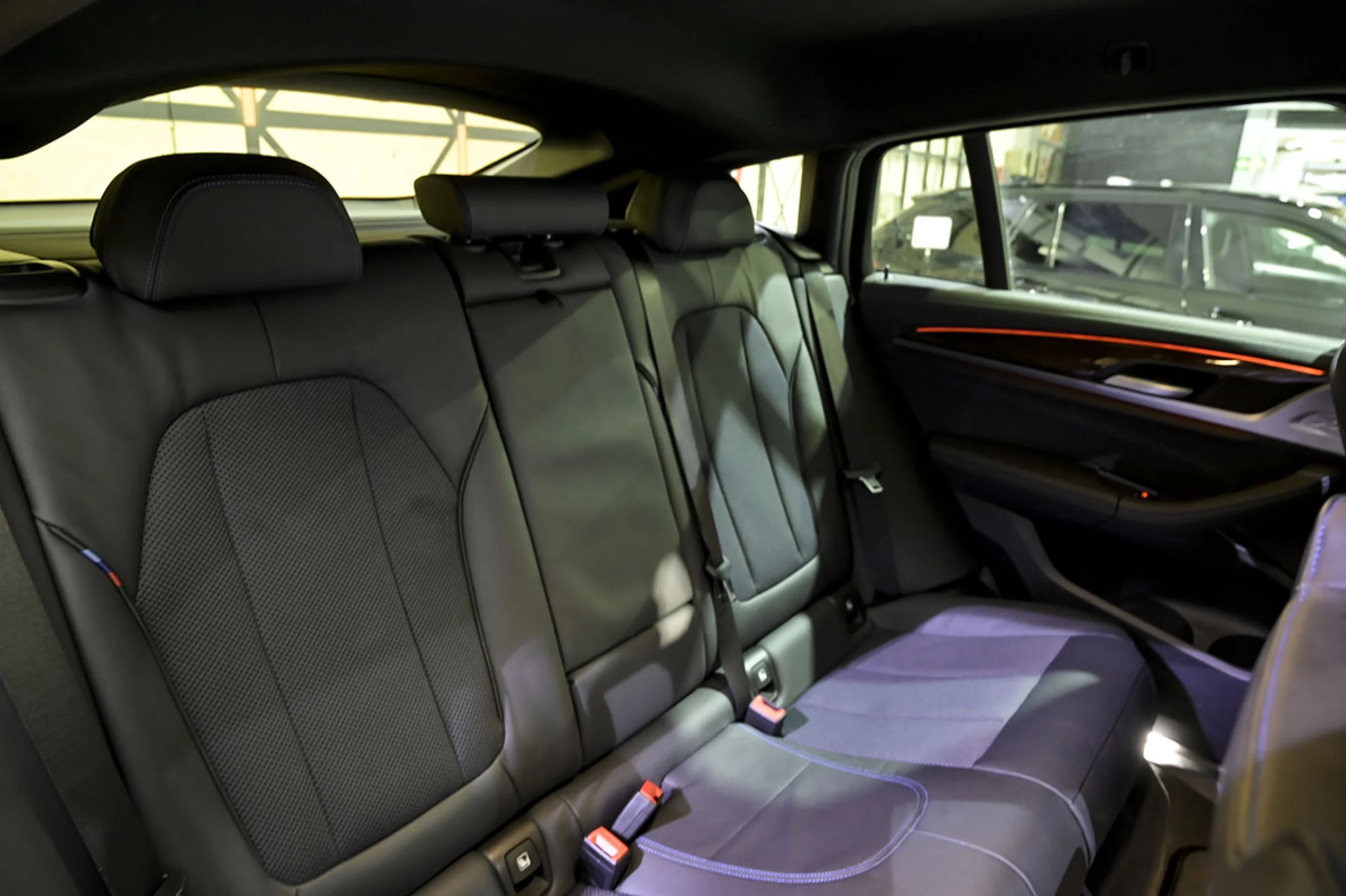 BMW X4 M40d - Foto 24