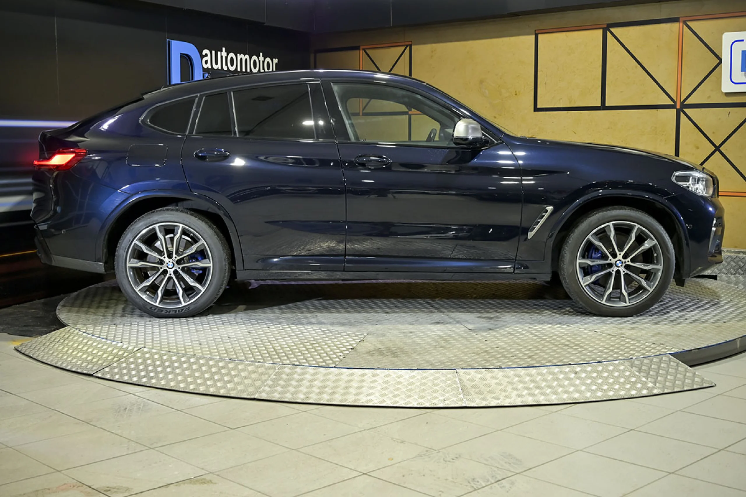 BMW X4 M40d - Foto 27