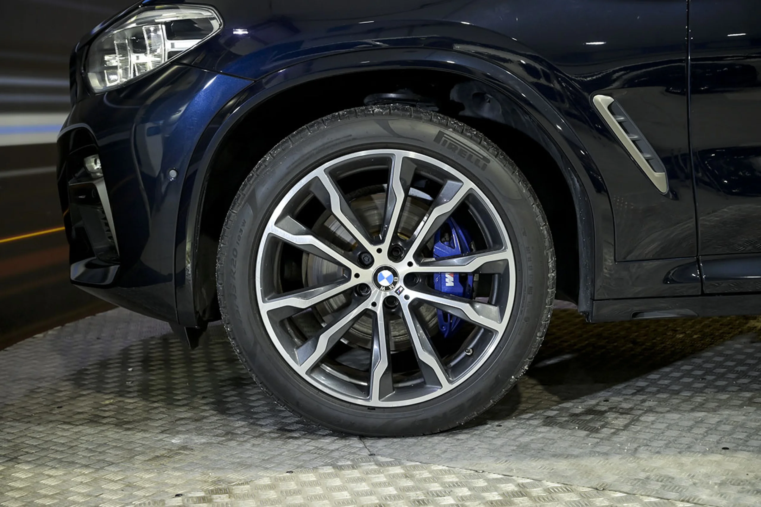 BMW X4 M40d - Foto 46