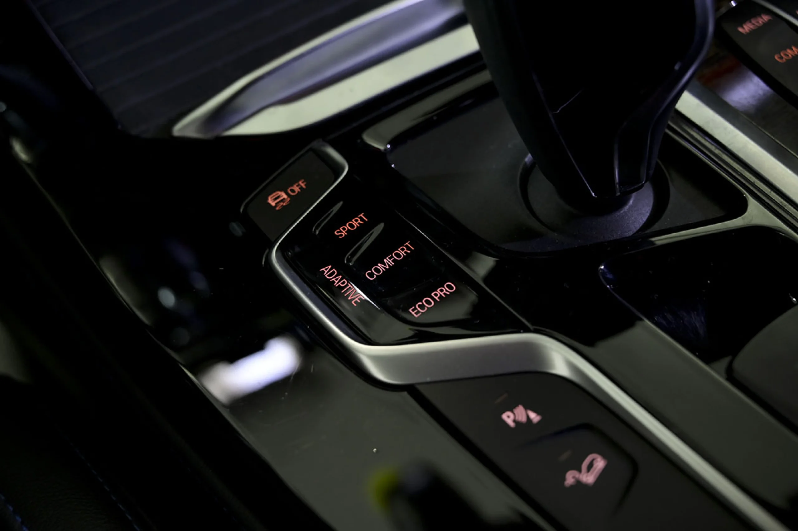 BMW X4 M40d - Foto 48