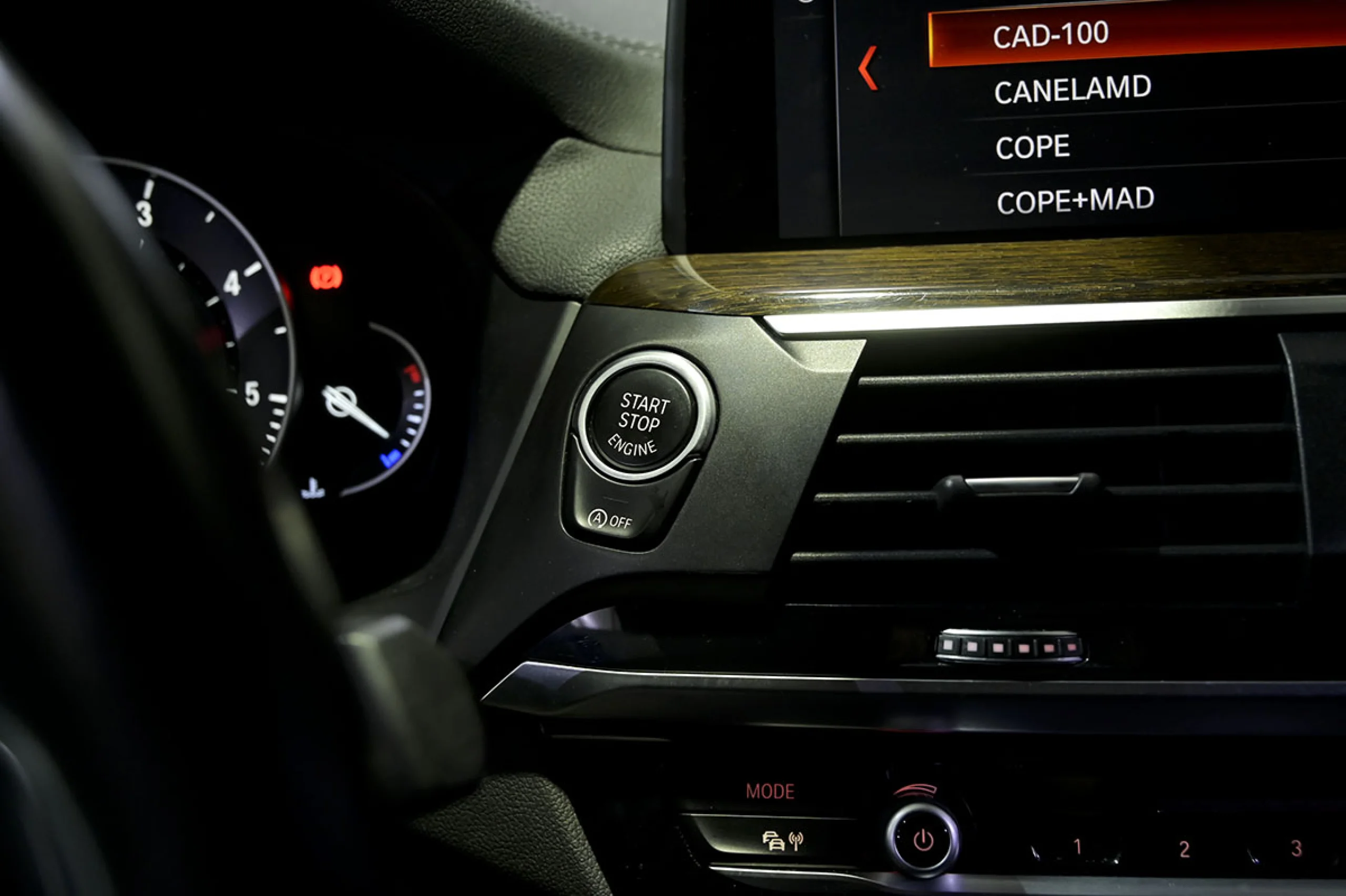 BMW X4 M40d - Foto 52