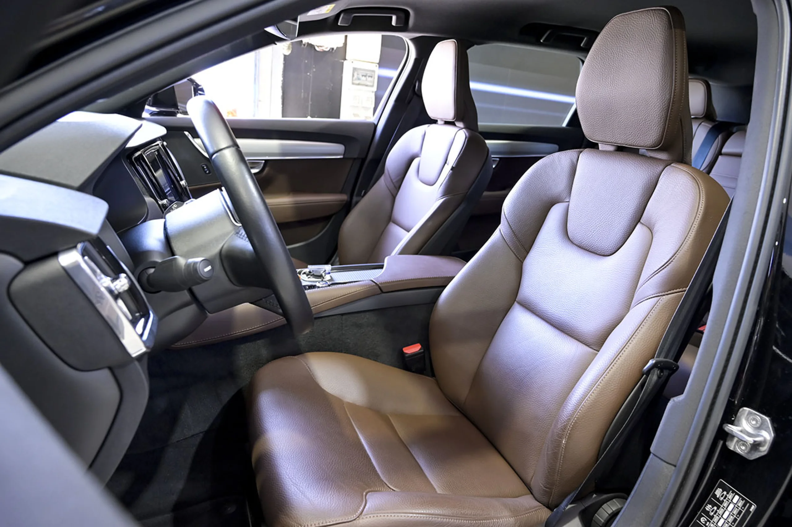 Volvo V90 2.0 D4 Momentum Pro Auto - Foto 24