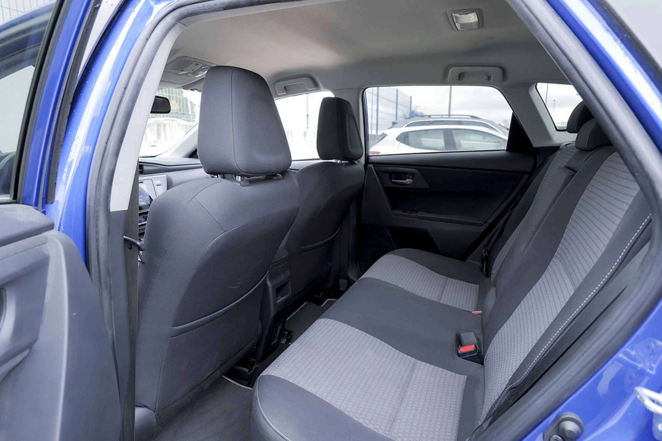 Toyota Auris 1.8 140H Hybrid Feel - Foto 13