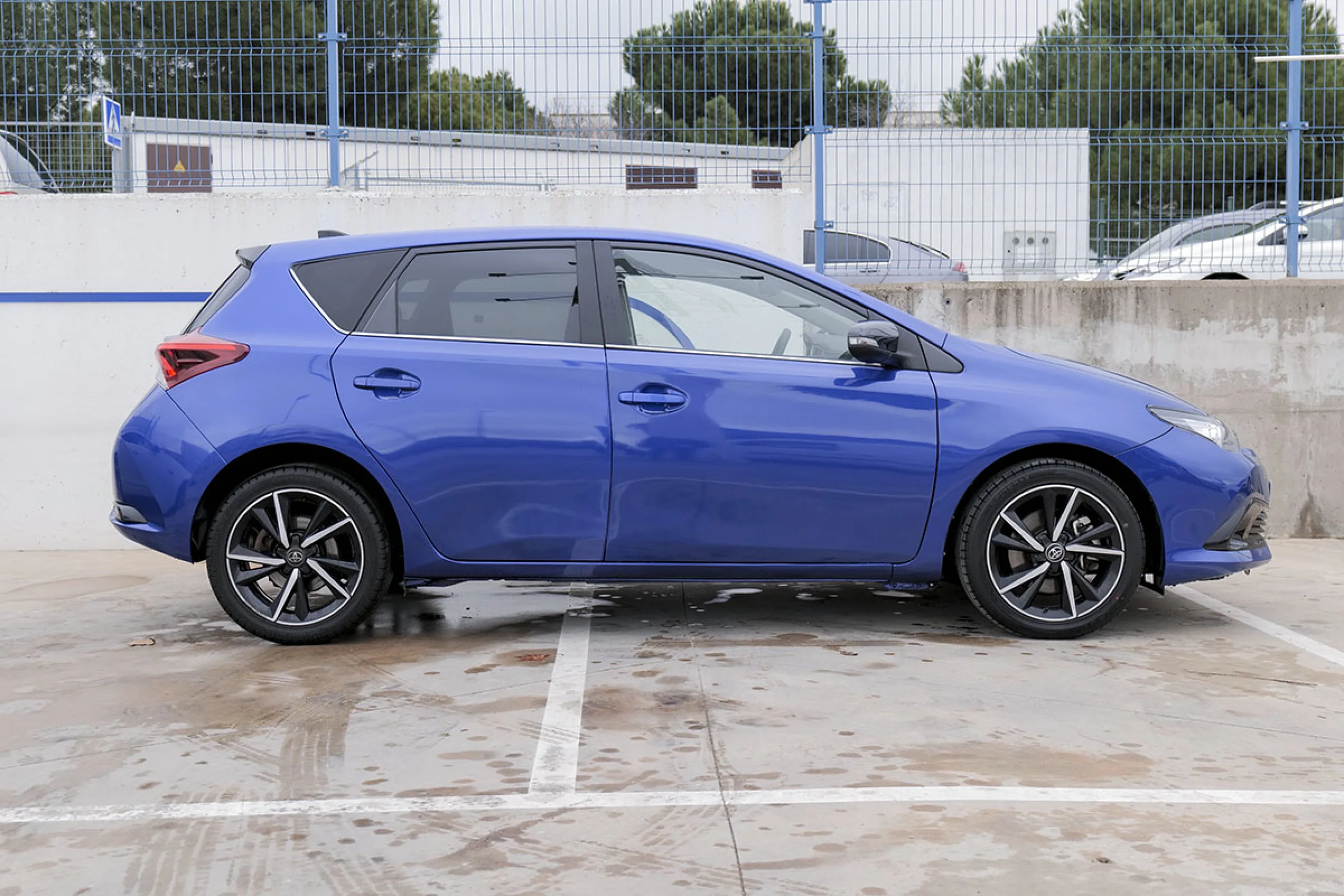 Toyota Auris 1.8 140H Hybrid Feel - Foto 15