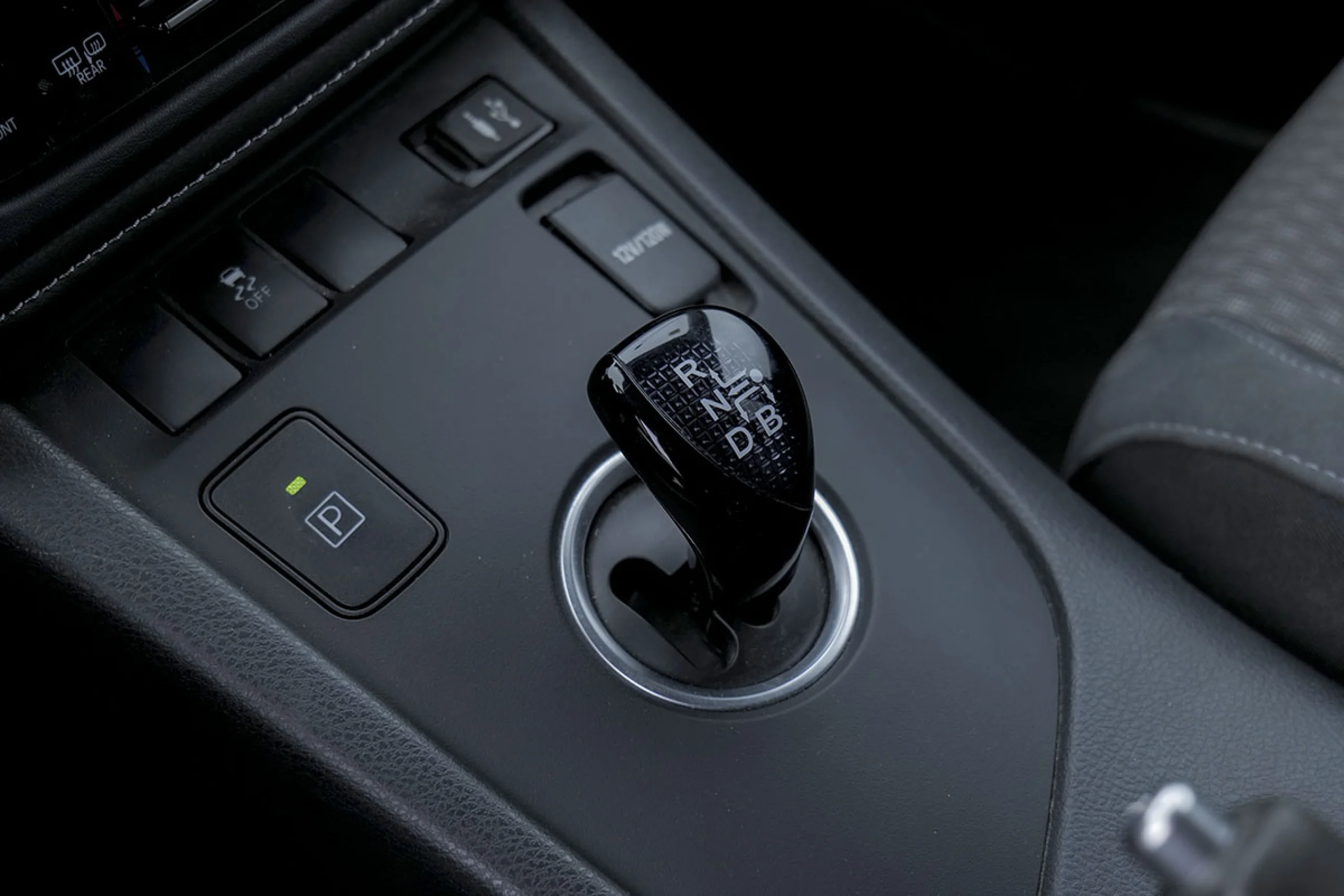 Toyota Auris 1.8 140H Hybrid Feel - Foto 26