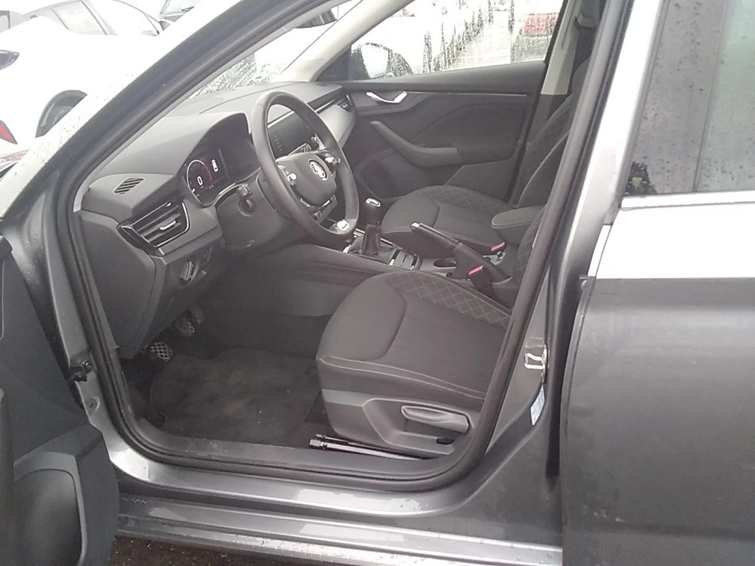 Skoda Scala 1.0 TSI 70 KW (95 CV) Emotion - Foto 7