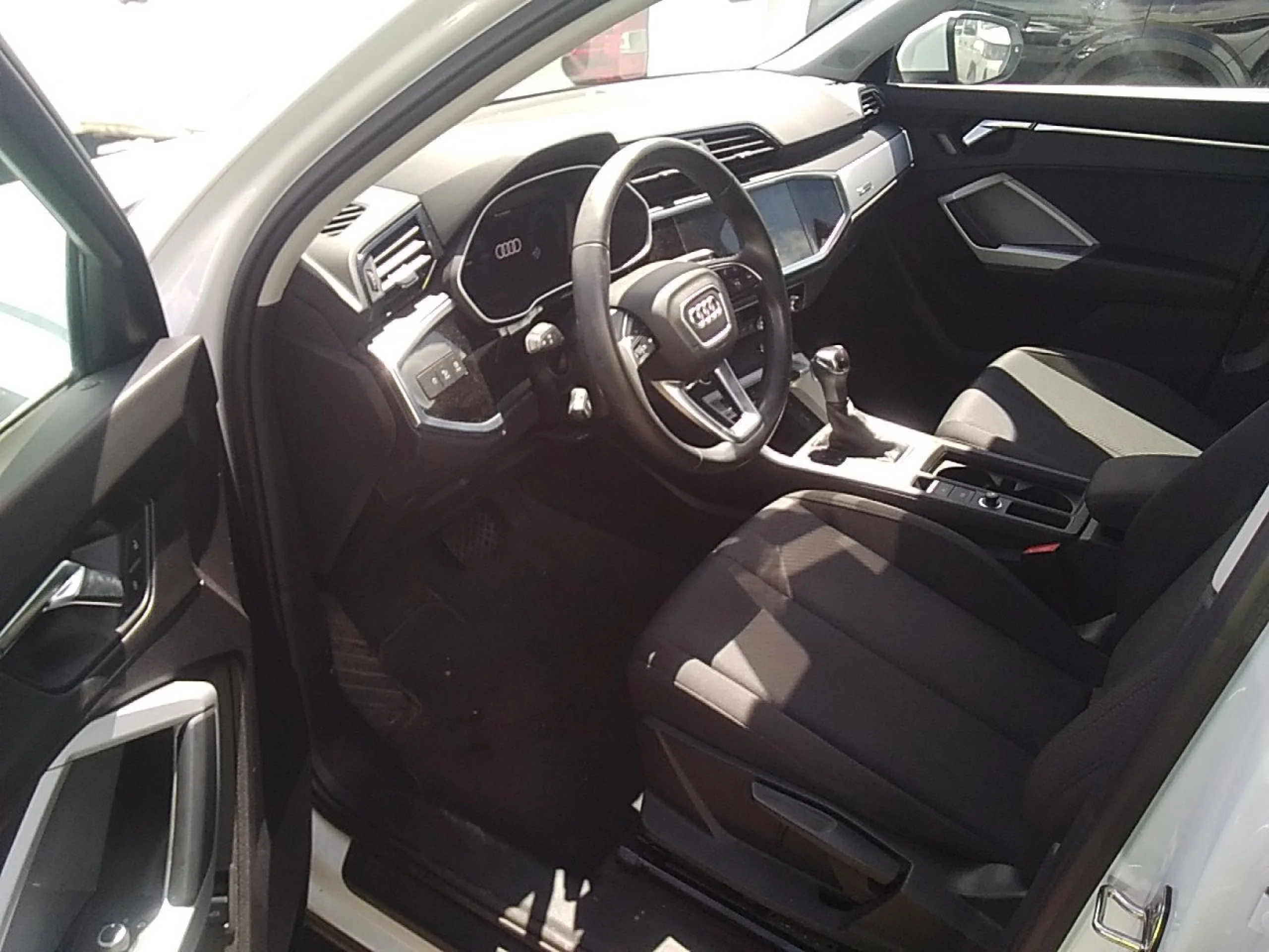 Audi Q3 SPORTBACK 45 TFSI e 180kW S tronic Advanced - Foto 7