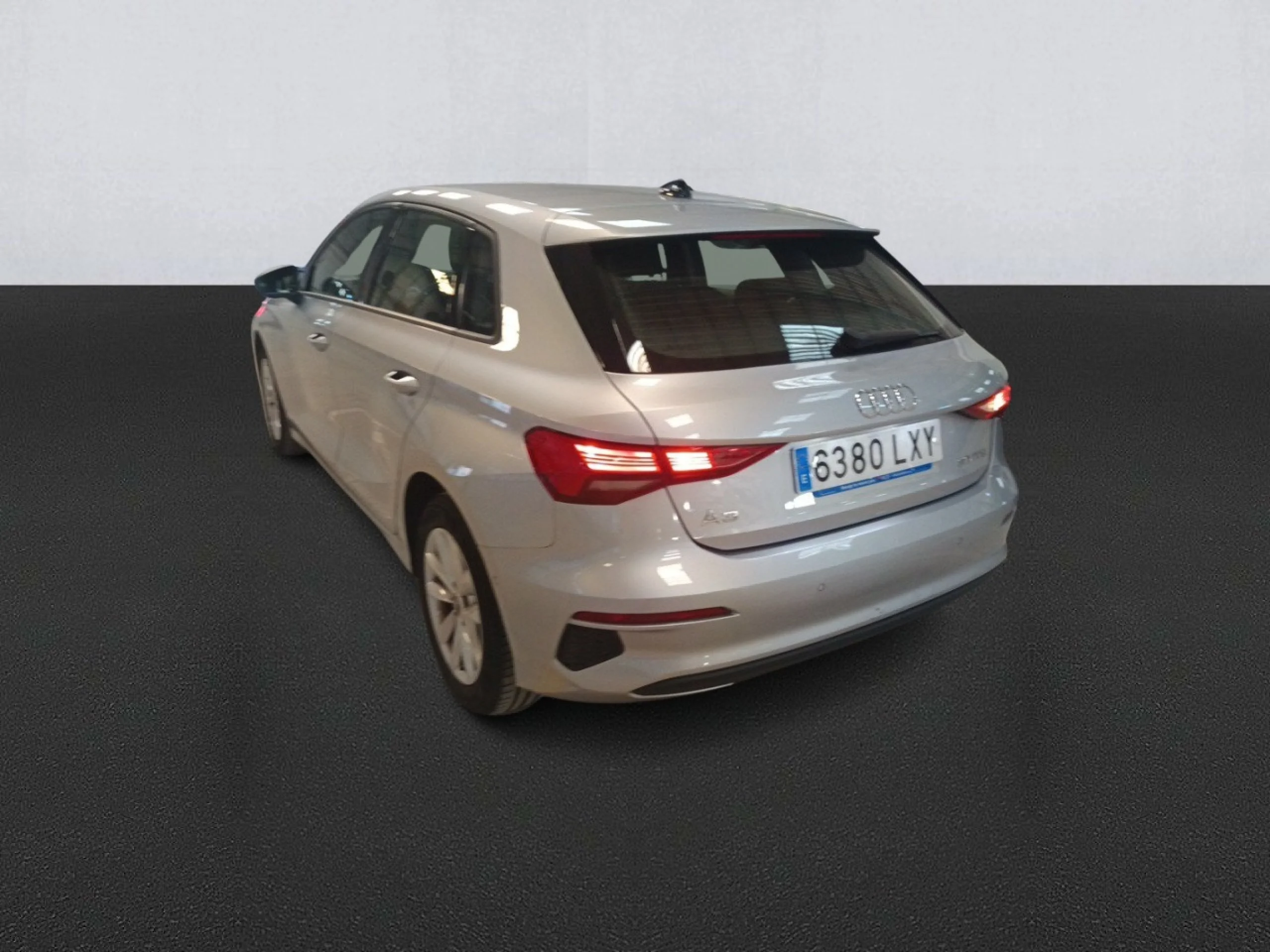 Audi A3 Sportback 30 TFSI 81kW (110CV) S tronic - Foto 6