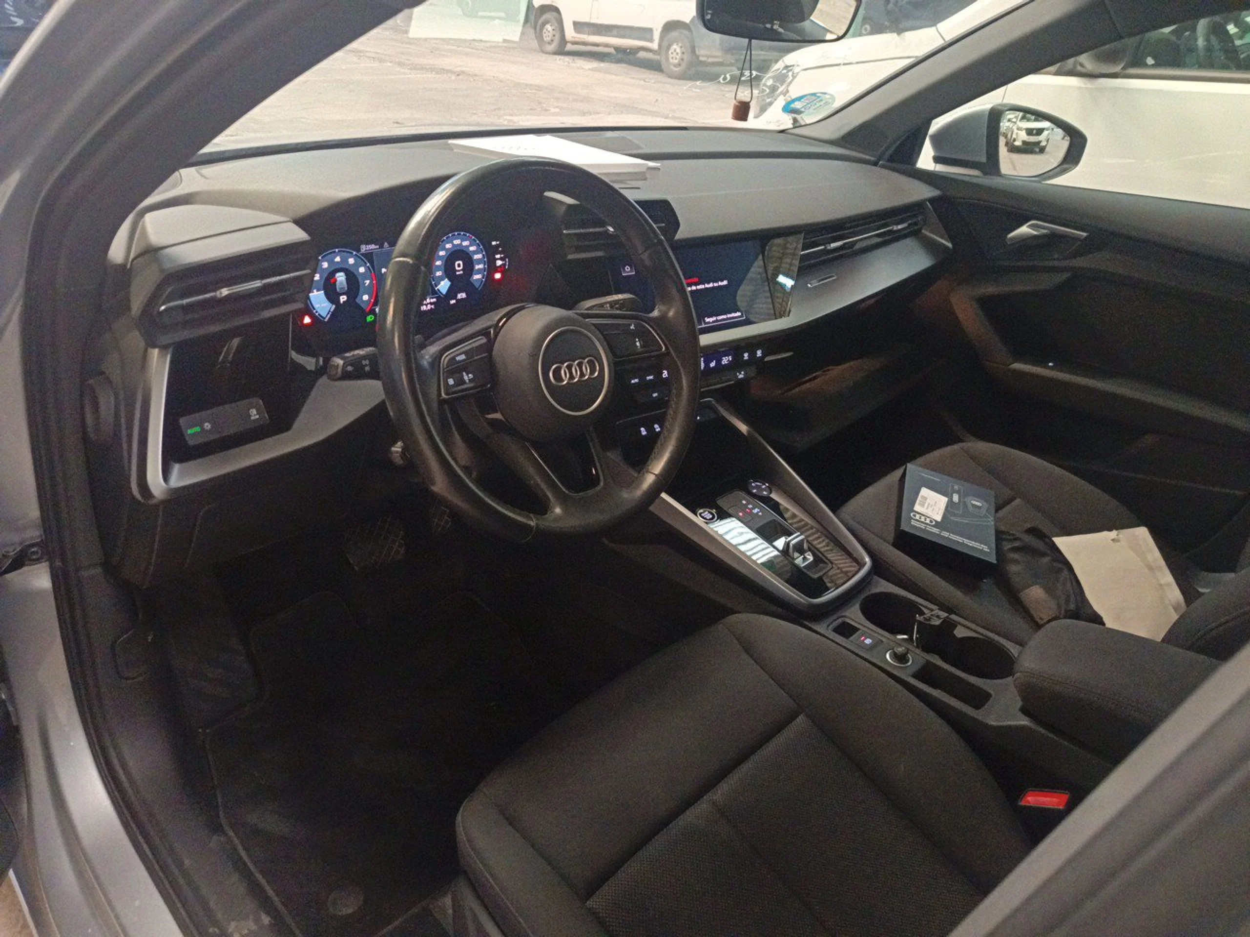Audi A3 Sportback 30 TFSI 81kW (110CV) S tronic - Foto 7