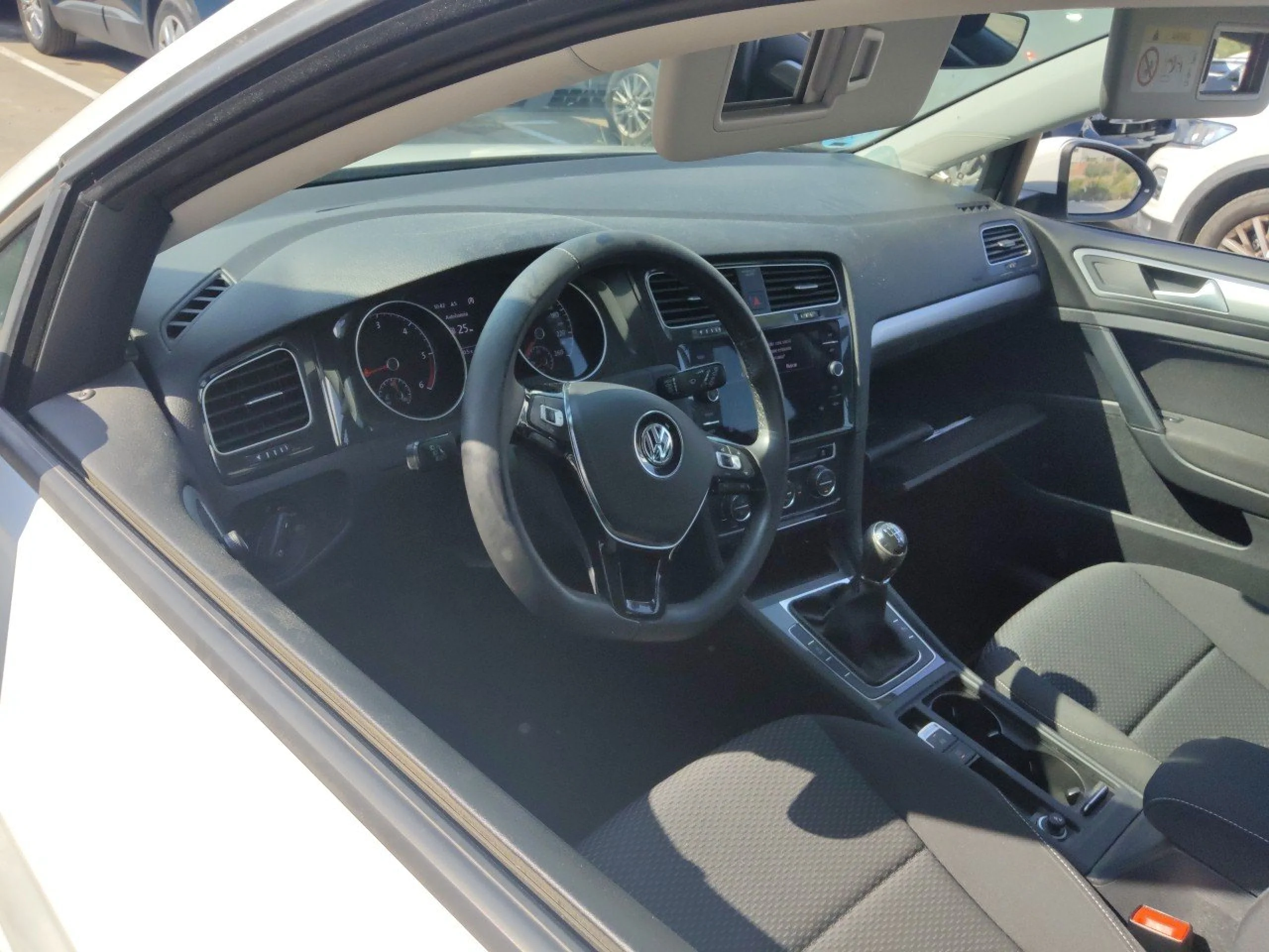 Volkswagen Golf Last Edition 1.6 TDI 85kW (115CV) - Foto 7