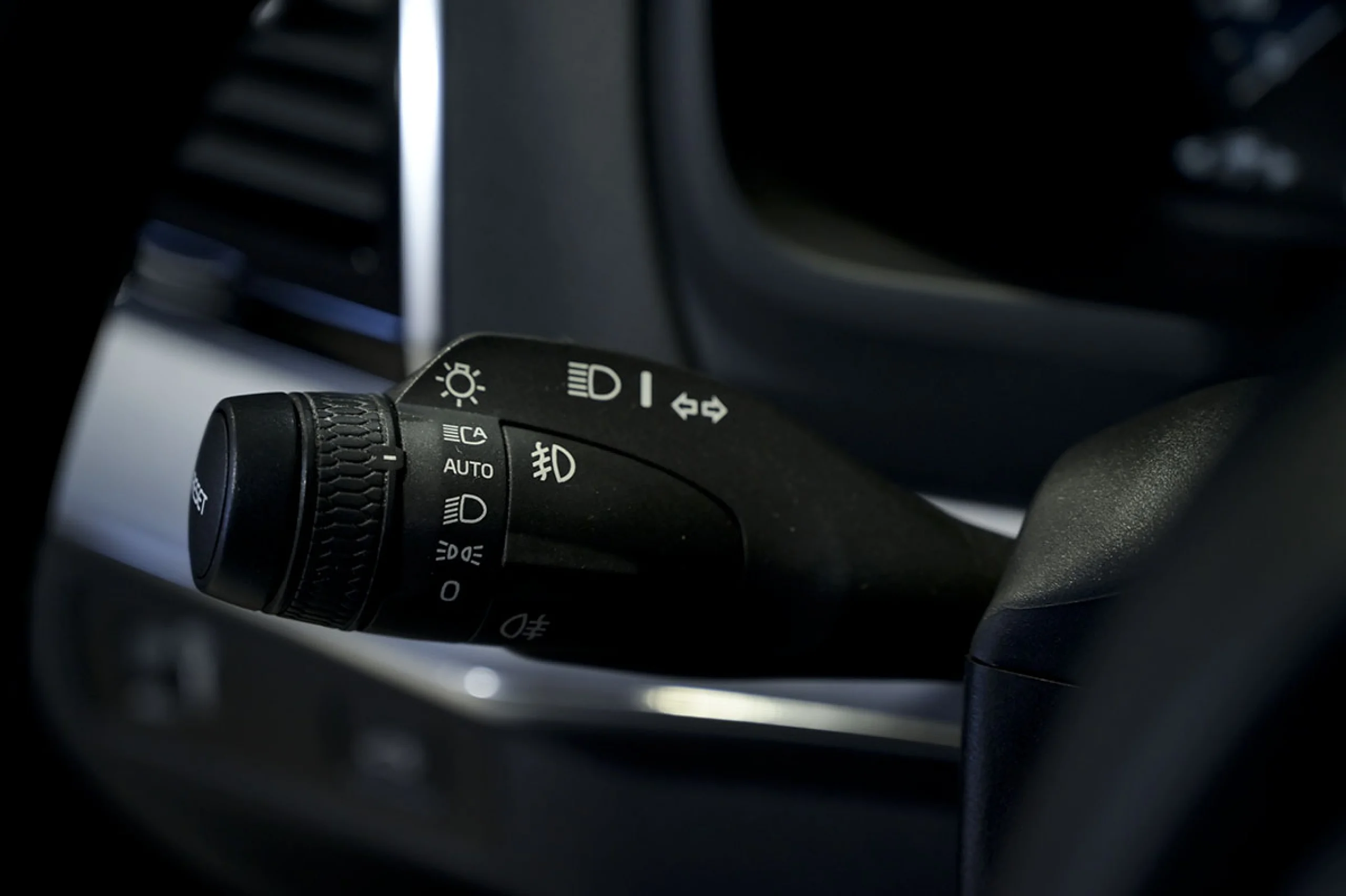 Volvo XC 90 XC90 2.0 B5 D AWD Momentum Pro Auto - Foto 27