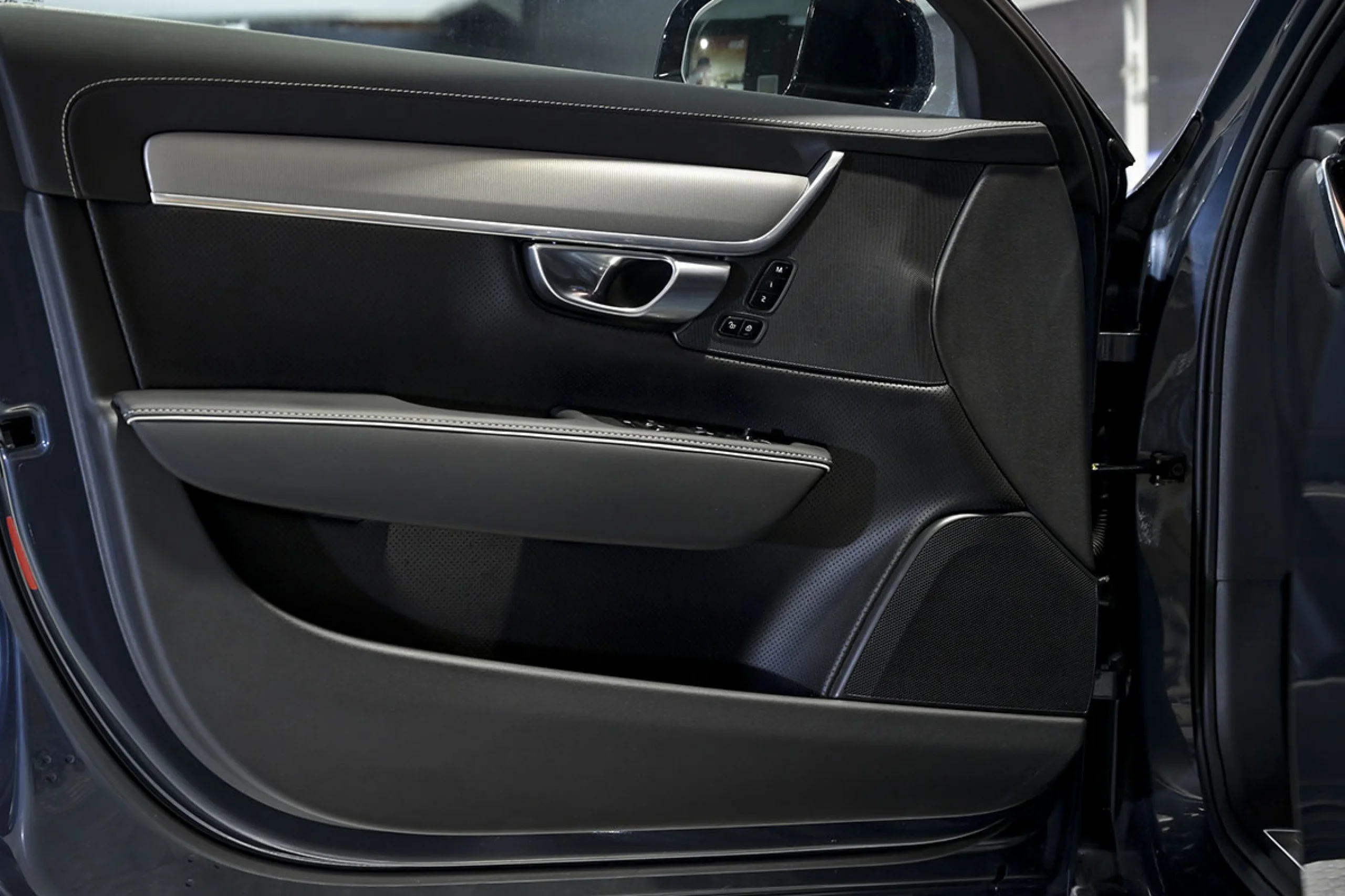 Volvo S90 2.0 T8 Twin AWD Recharge RDesign Auto - Foto 30