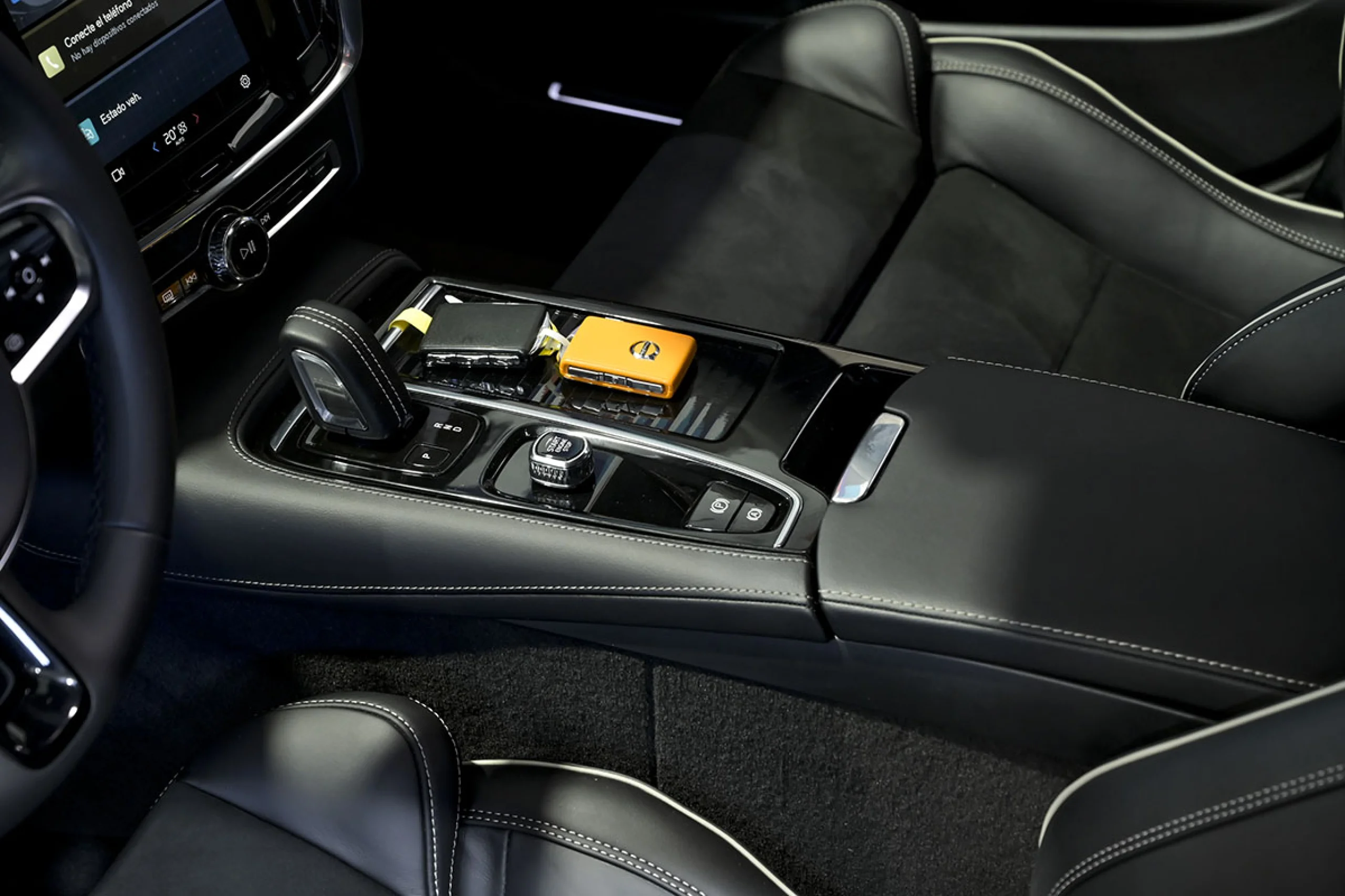 Volvo S90 2.0 T8 Twin AWD Recharge RDesign Auto - Foto 33