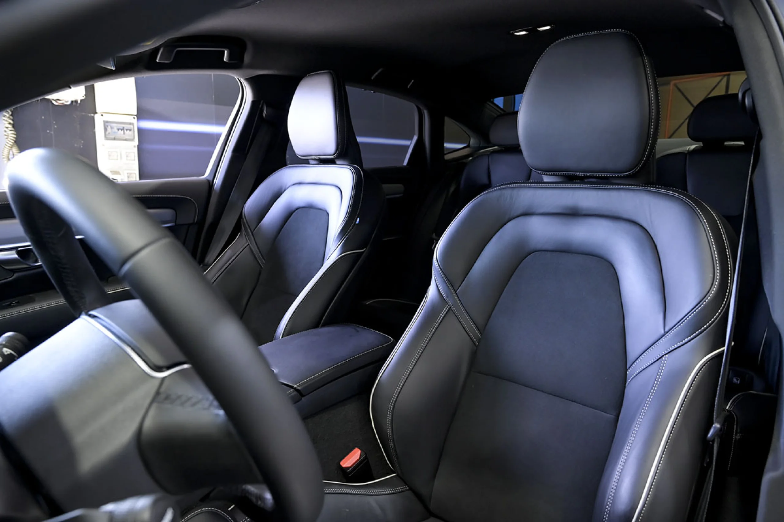 Volvo S90 2.0 T8 Twin AWD Recharge RDesign Auto - Foto 23