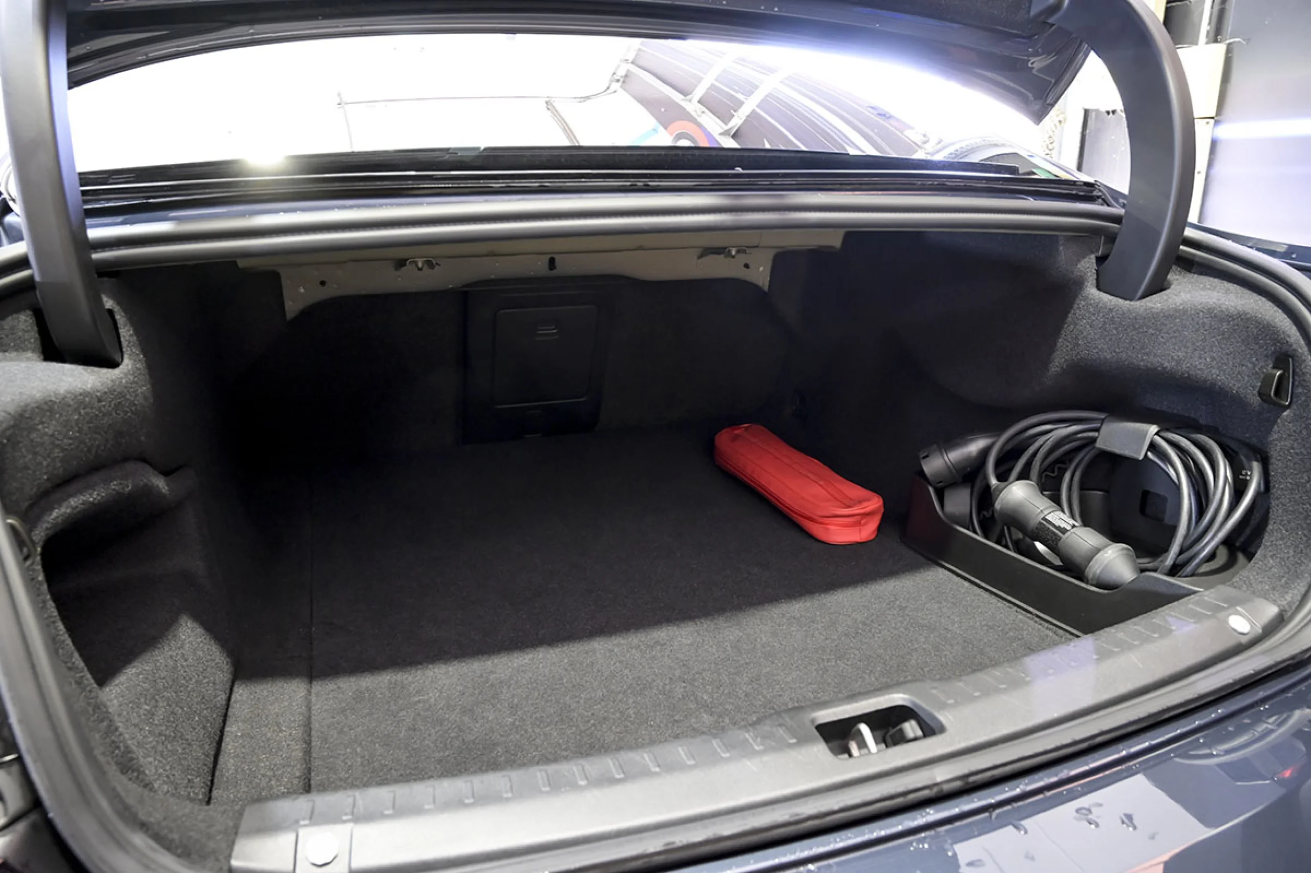 Volvo S90 2.0 T8 Twin AWD Recharge RDesign Auto - Foto 17