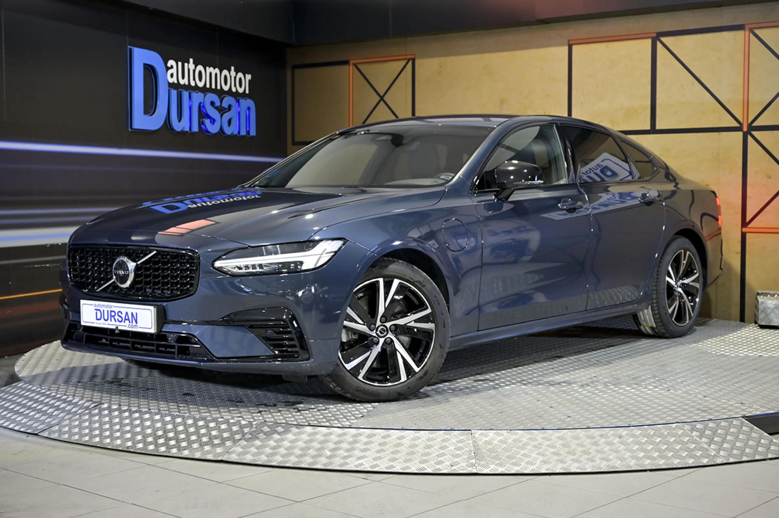 Volvo S90 2.0 T8 Twin AWD Recharge RDesign Auto - Foto 1