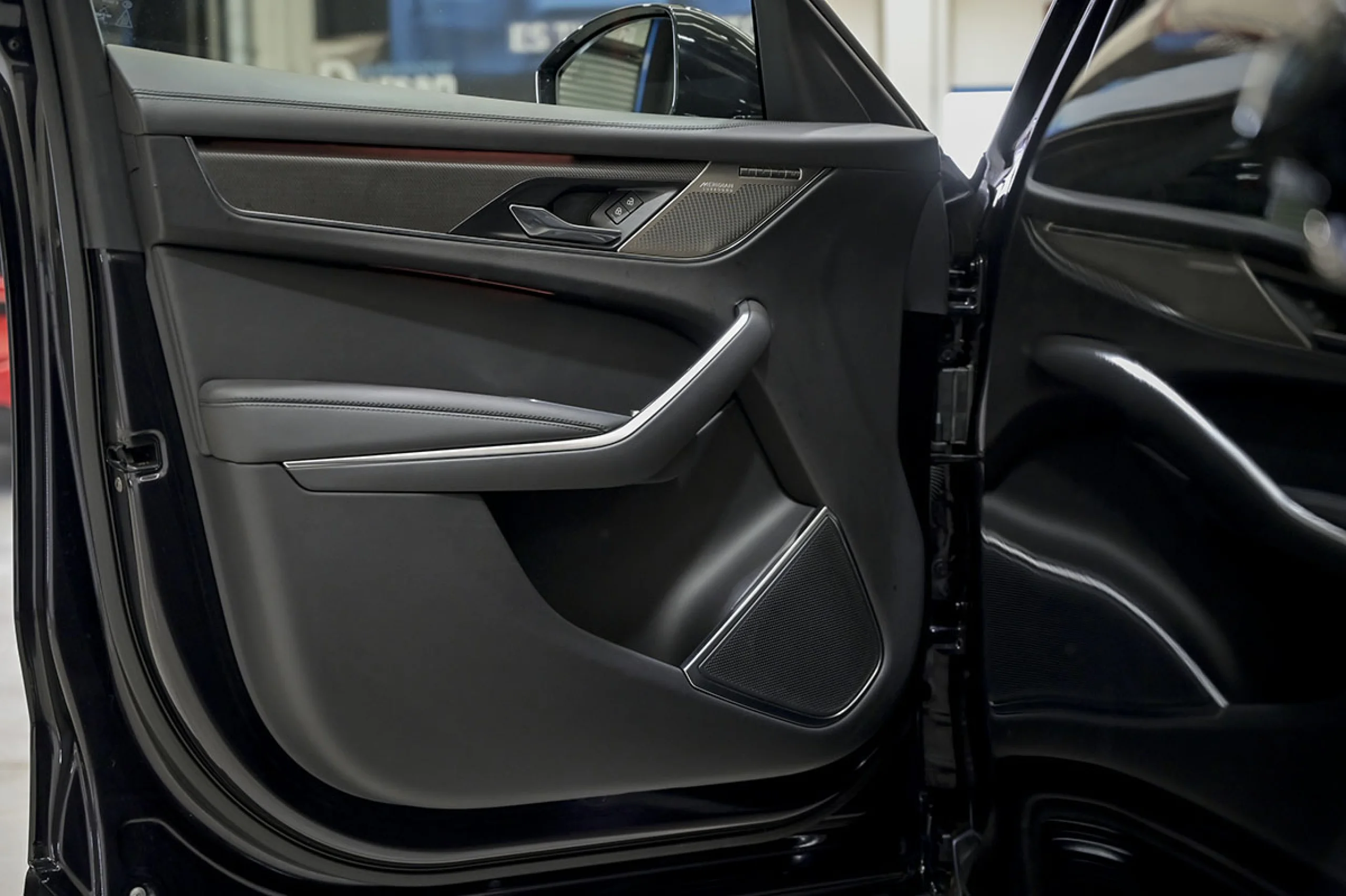 Jaguar F-Pace 5.0 V8 405kW SVR AWD Auto EDITION 1988 - Foto 22