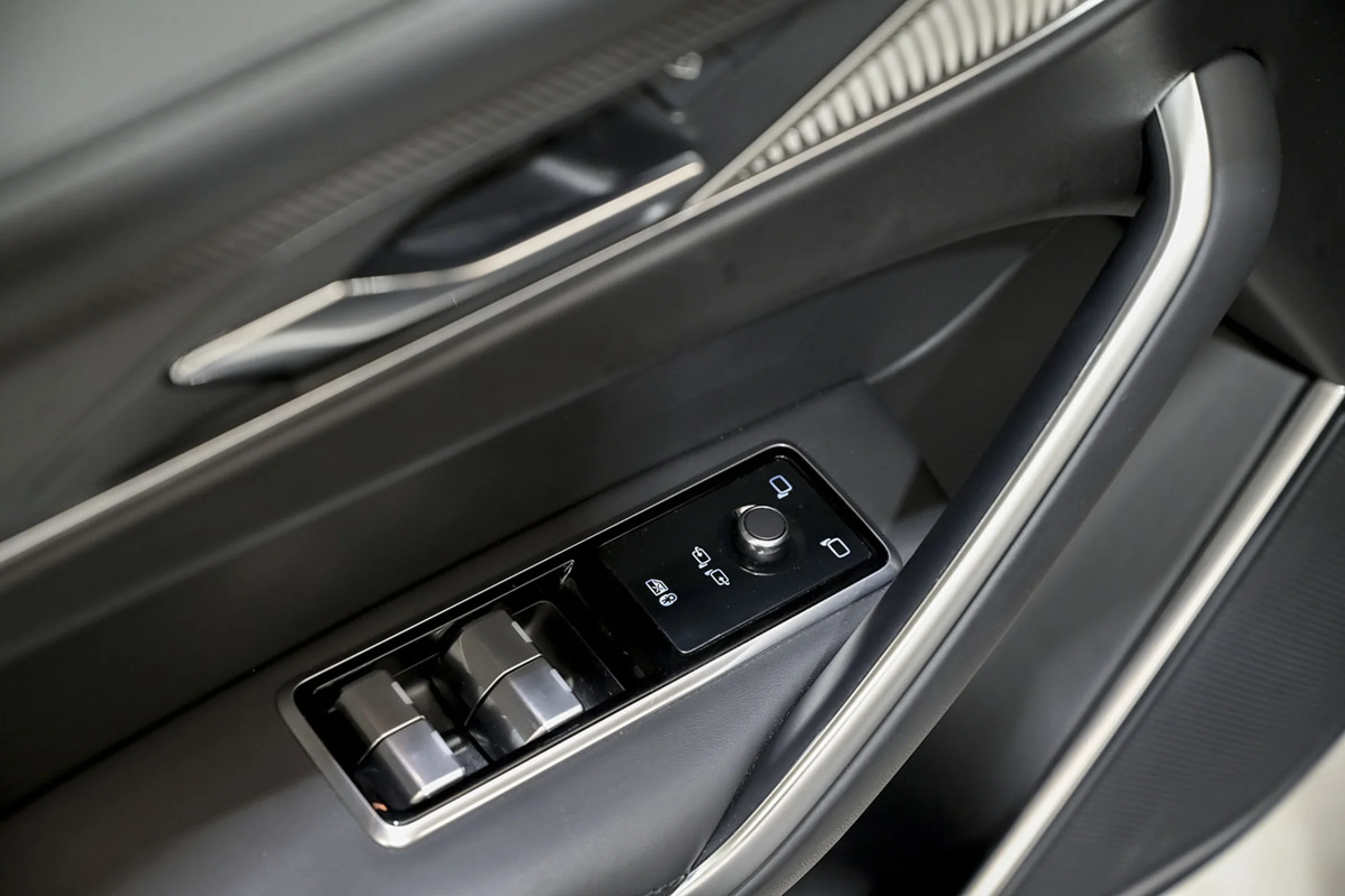 Jaguar F-Pace 5.0 V8 405kW SVR AWD Auto EDITION 1988 - Foto 23