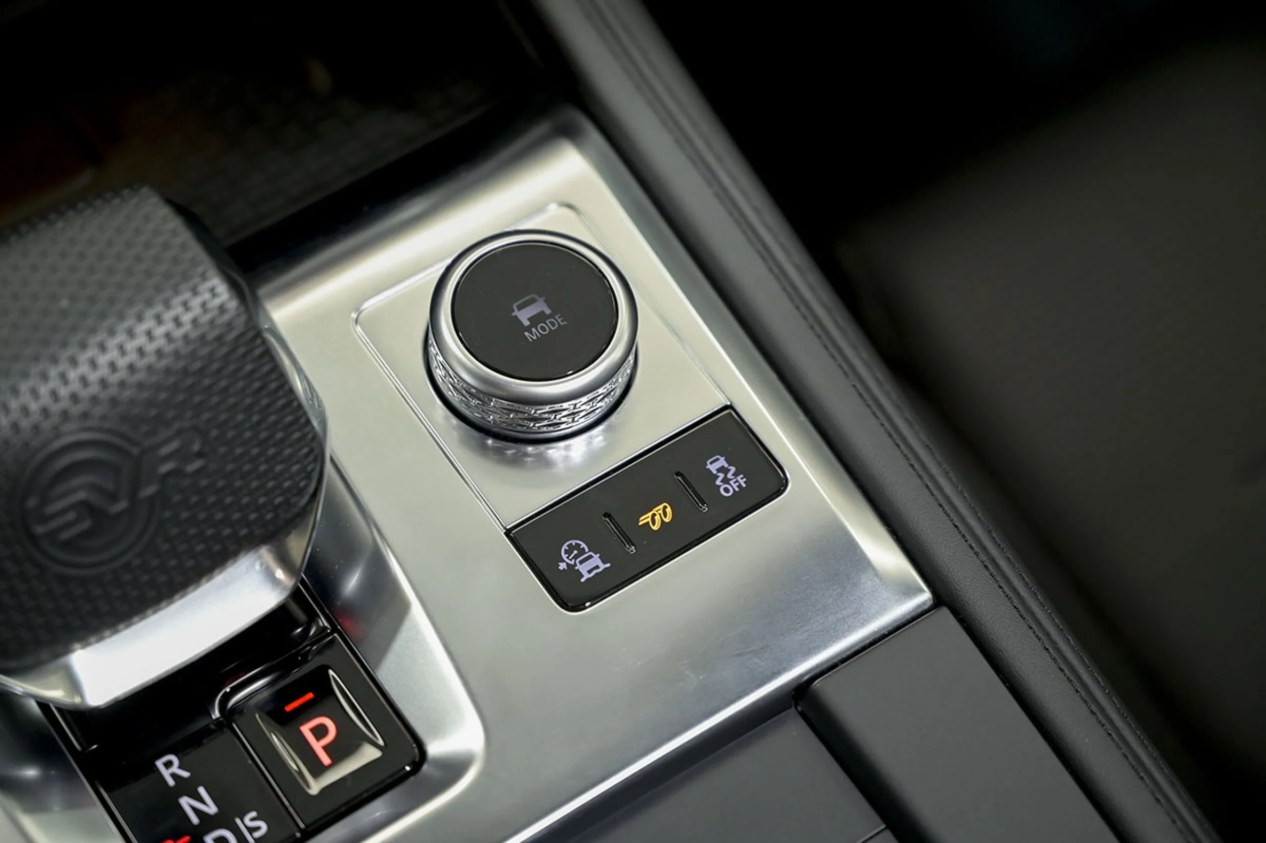 Jaguar F-Pace 5.0 V8 405kW SVR AWD Auto EDITION 1988 - Foto 43