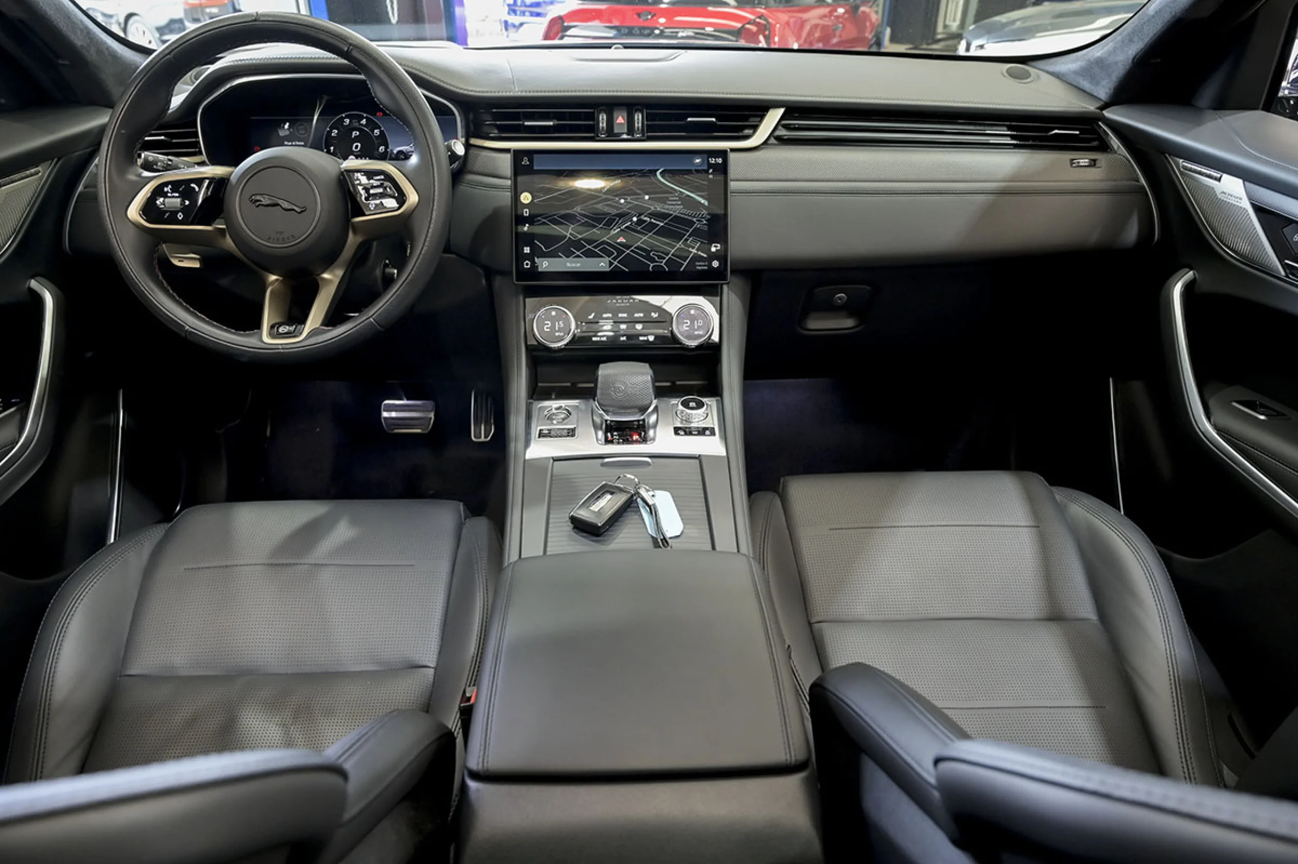 Jaguar F-Pace 5.0 V8 405kW SVR AWD Auto EDITION 1988 - Foto 6