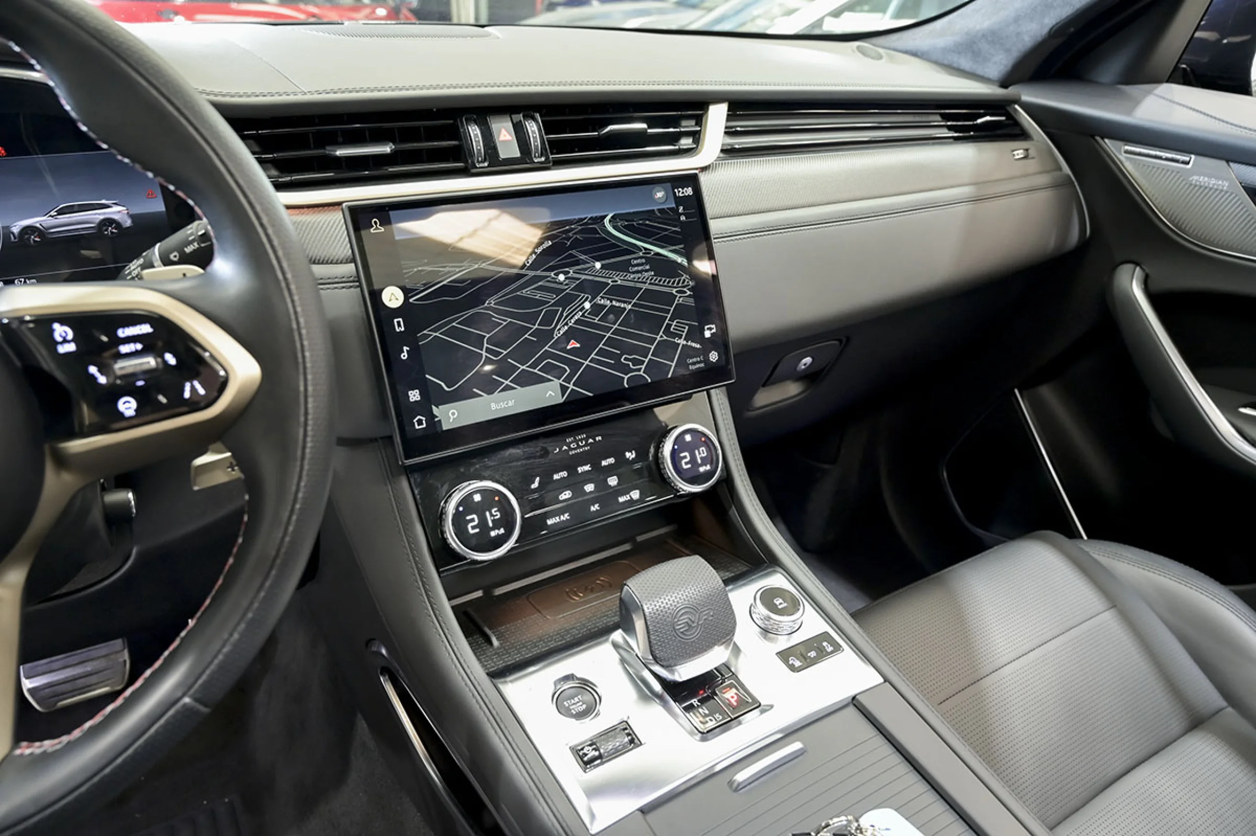 Jaguar F-Pace 5.0 V8 405kW SVR AWD Auto EDITION 1988 - Foto 35