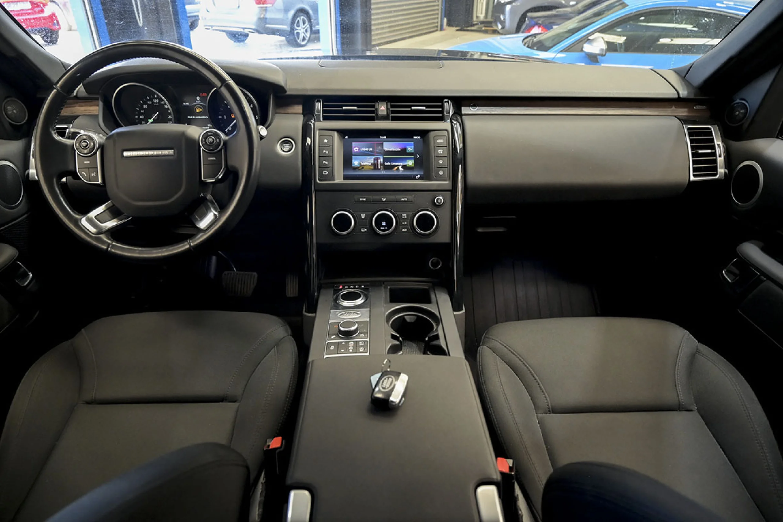 Land Rover Discovery 3.0 TD6 190kW 258CV SE Auto - Foto 6