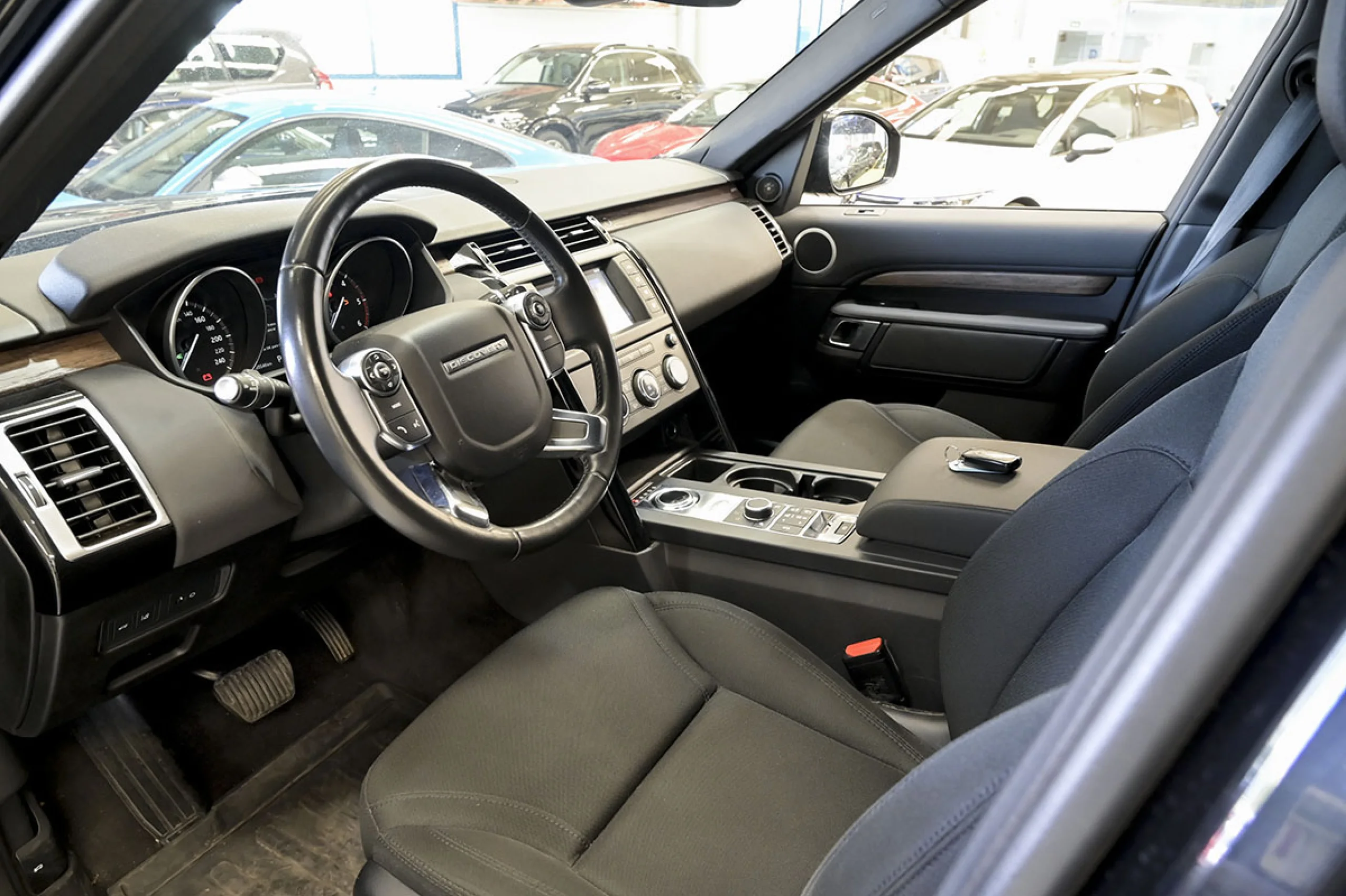 Land Rover Discovery 3.0 TD6 190kW 258CV SE Auto - Foto 4