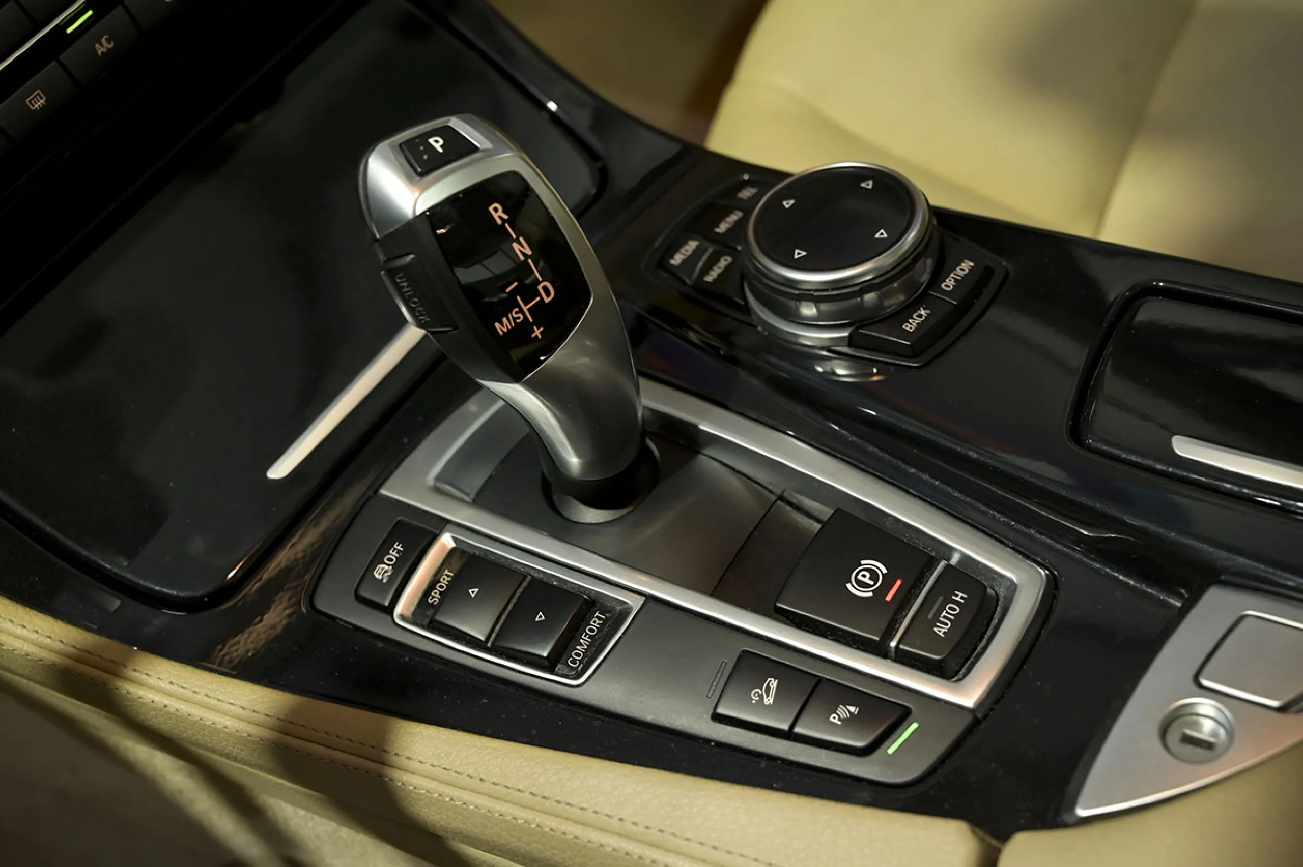 BMW 535 Serie 5 535iA xDrive - Foto 33