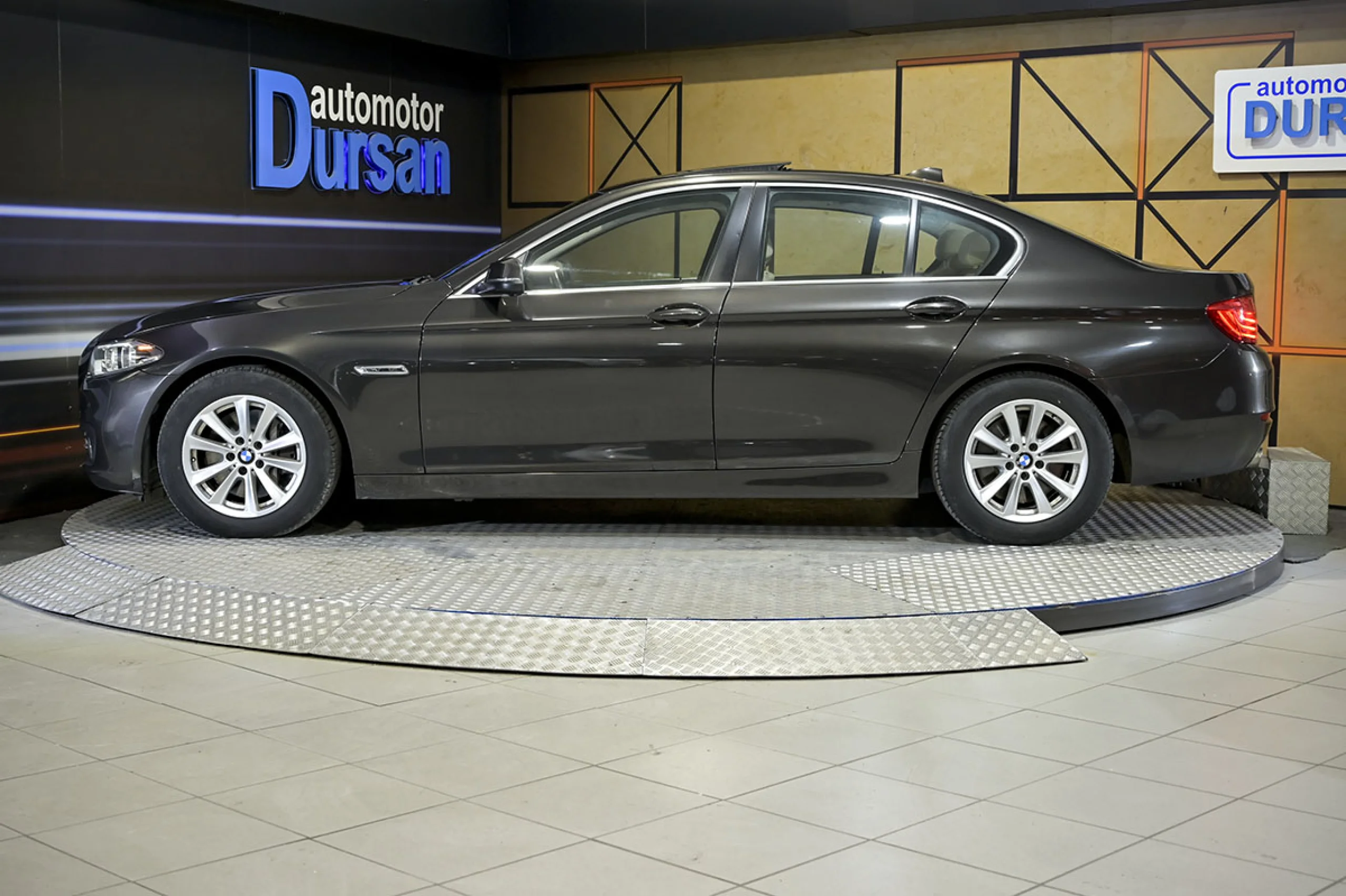 BMW 535 Serie 5 535iA xDrive - Foto 18