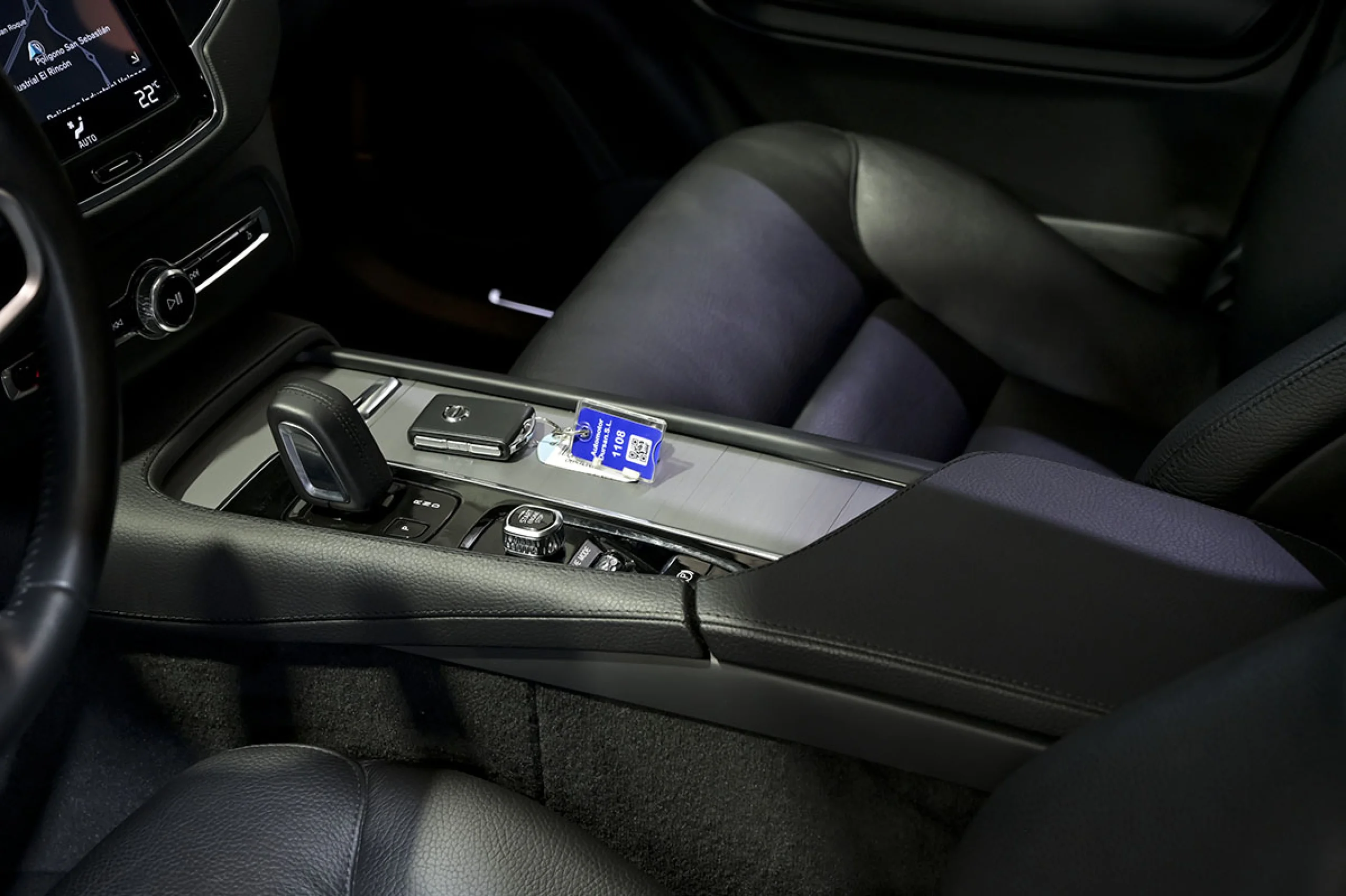 Volvo XC 90 XC90 2.0 B5 D AWD Momentum Pro Auto - Foto 31