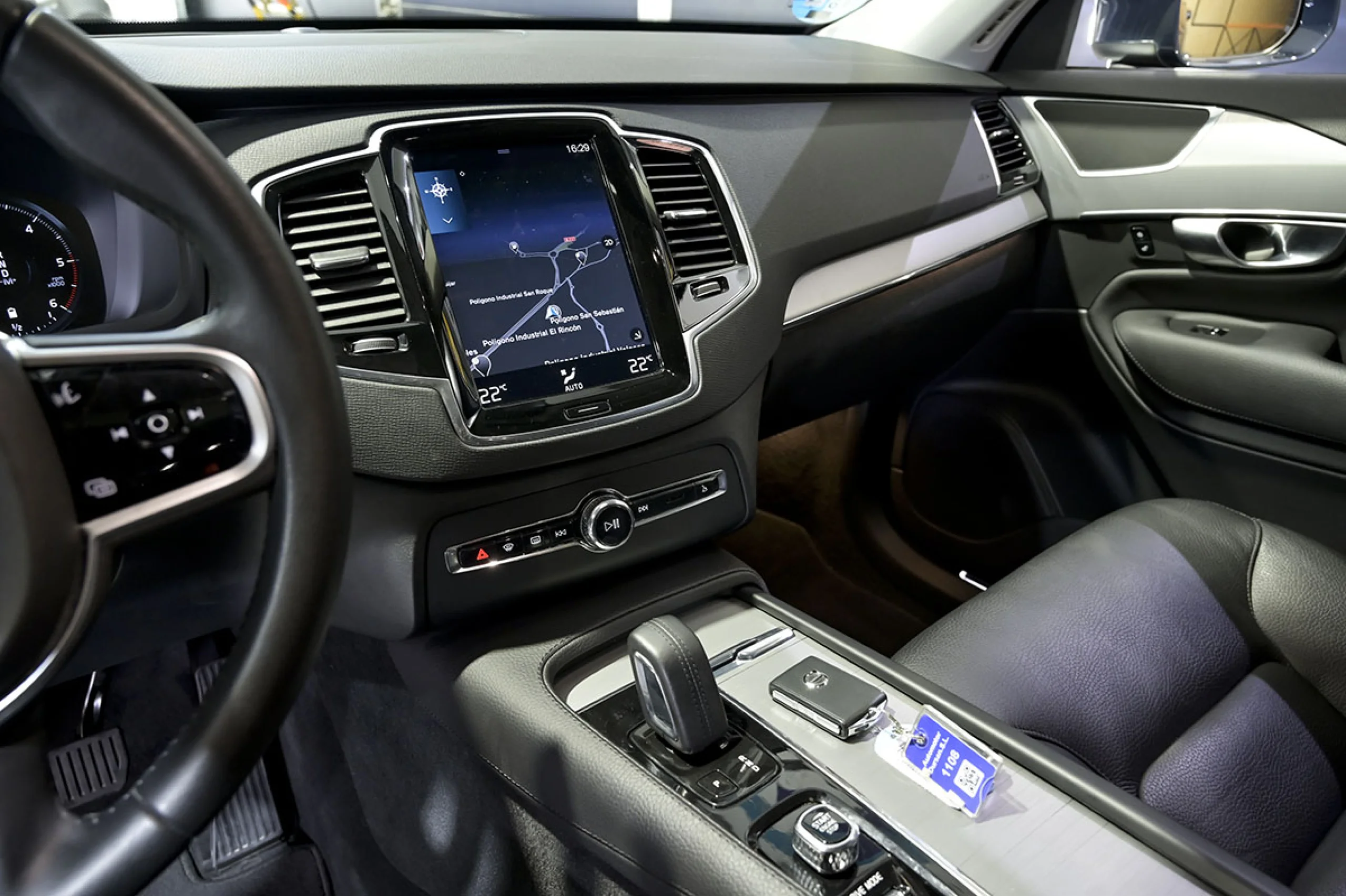 Volvo XC 90 XC90 2.0 B5 D AWD Momentum Pro Auto - Foto 28