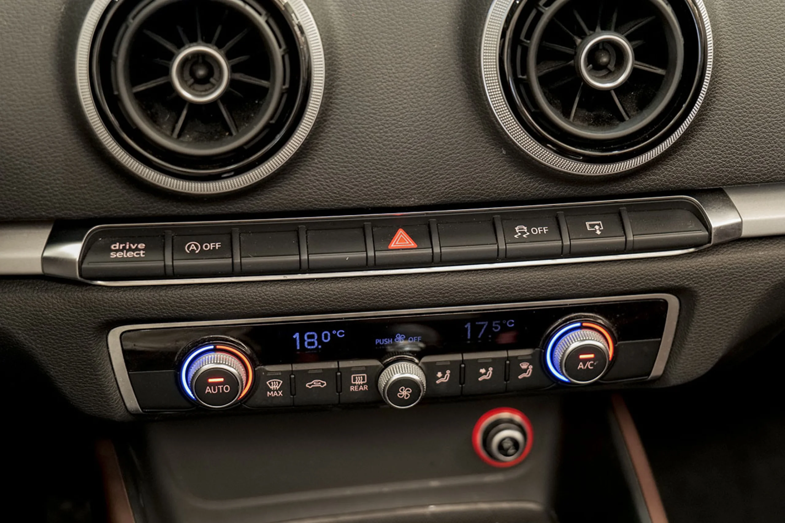 Audi A3 Cabrio 2.0 TDI clean 150CV S tr - Foto 31