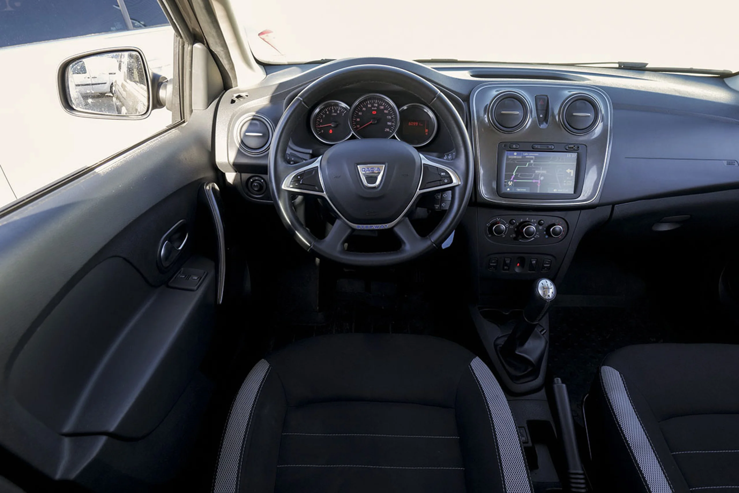 Dacia Sandero Stepway Essential Blue dCi 70kW 95CV - Foto 25