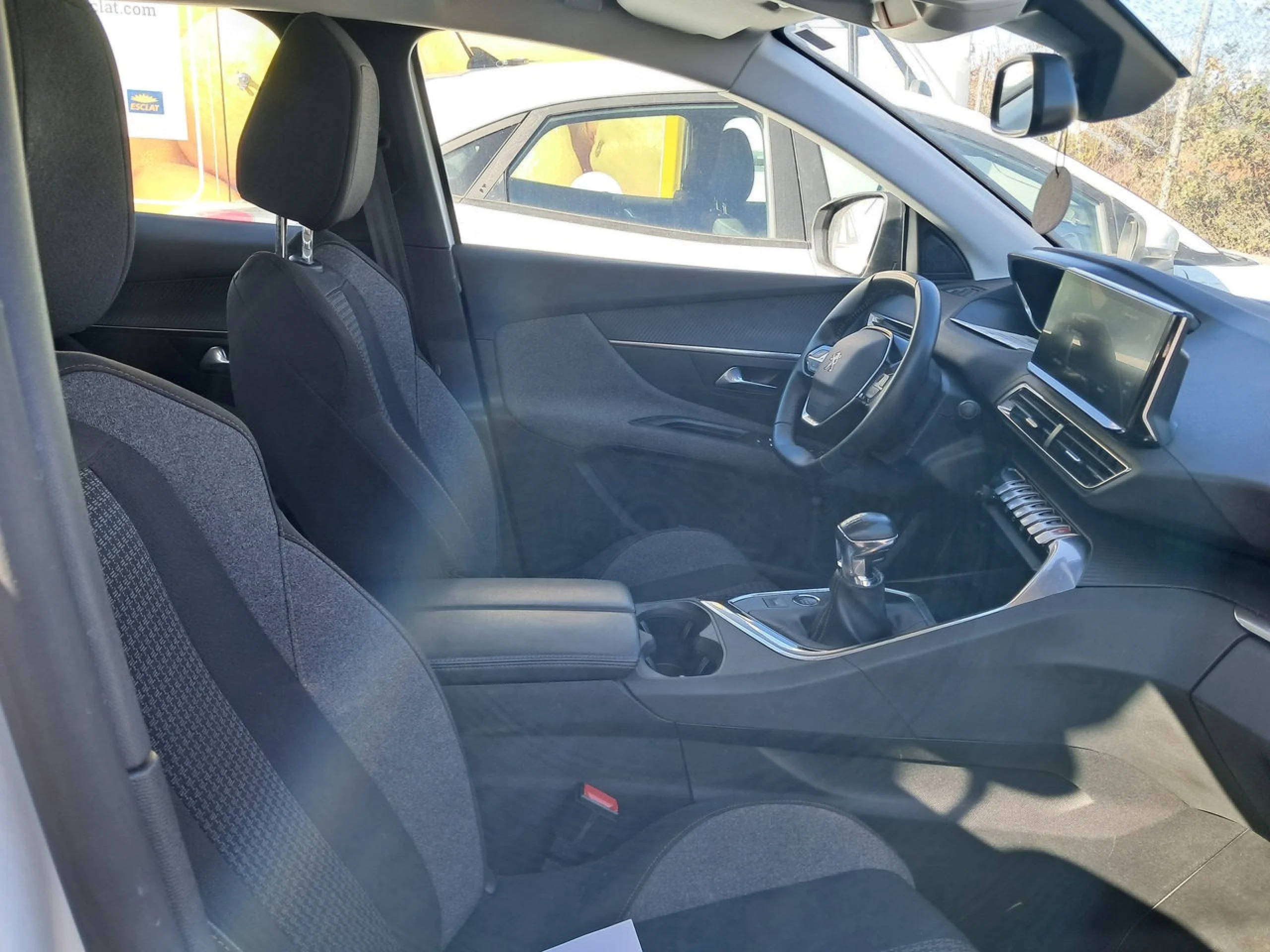 Peugeot 3008 1.5 BlueHDi 96kW (130CV) S&amp;S Active Pack - Foto 8