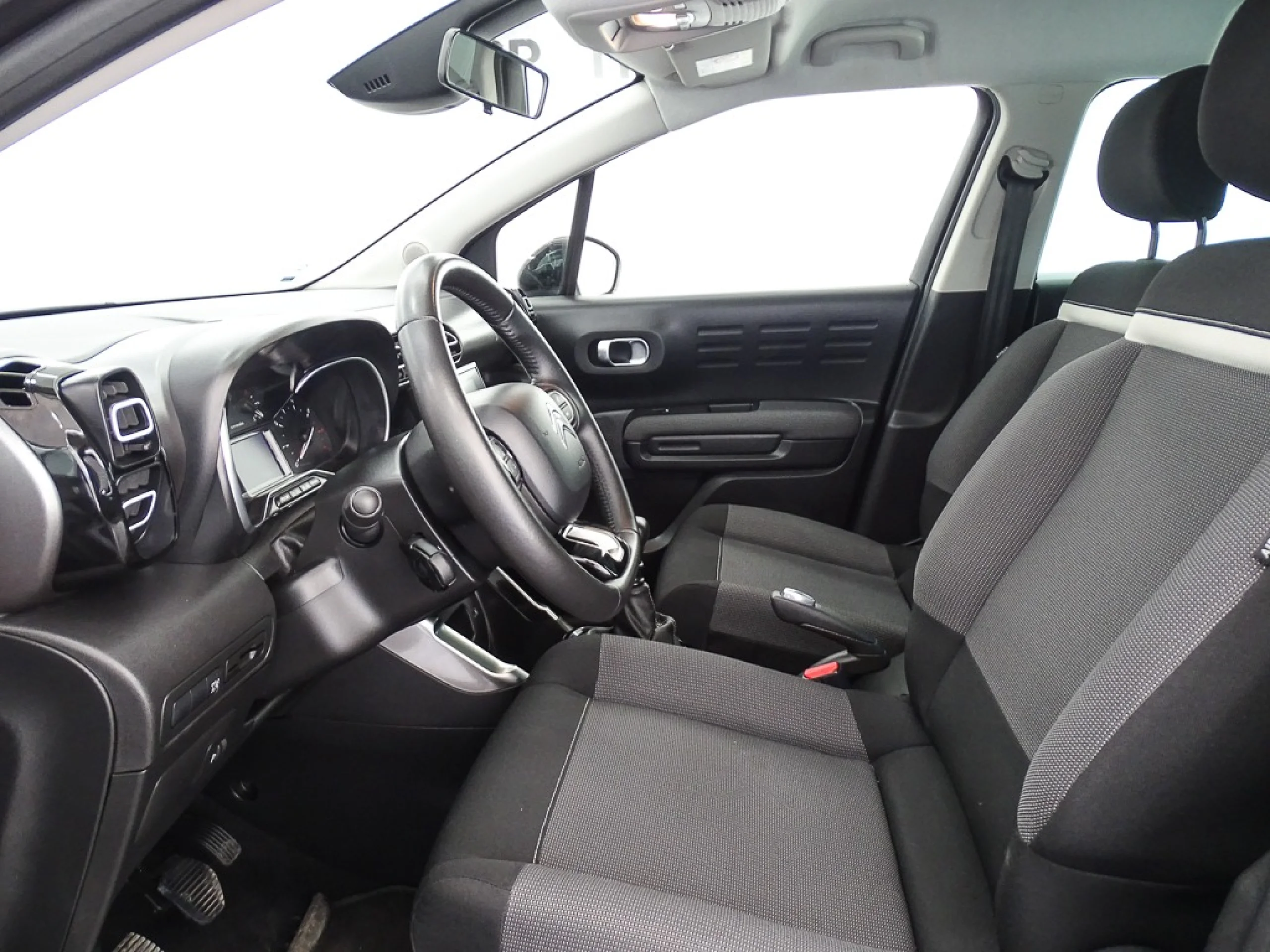 Citroen C3 Aircross PureTech 81kW 110CV SS Shine - Foto 9