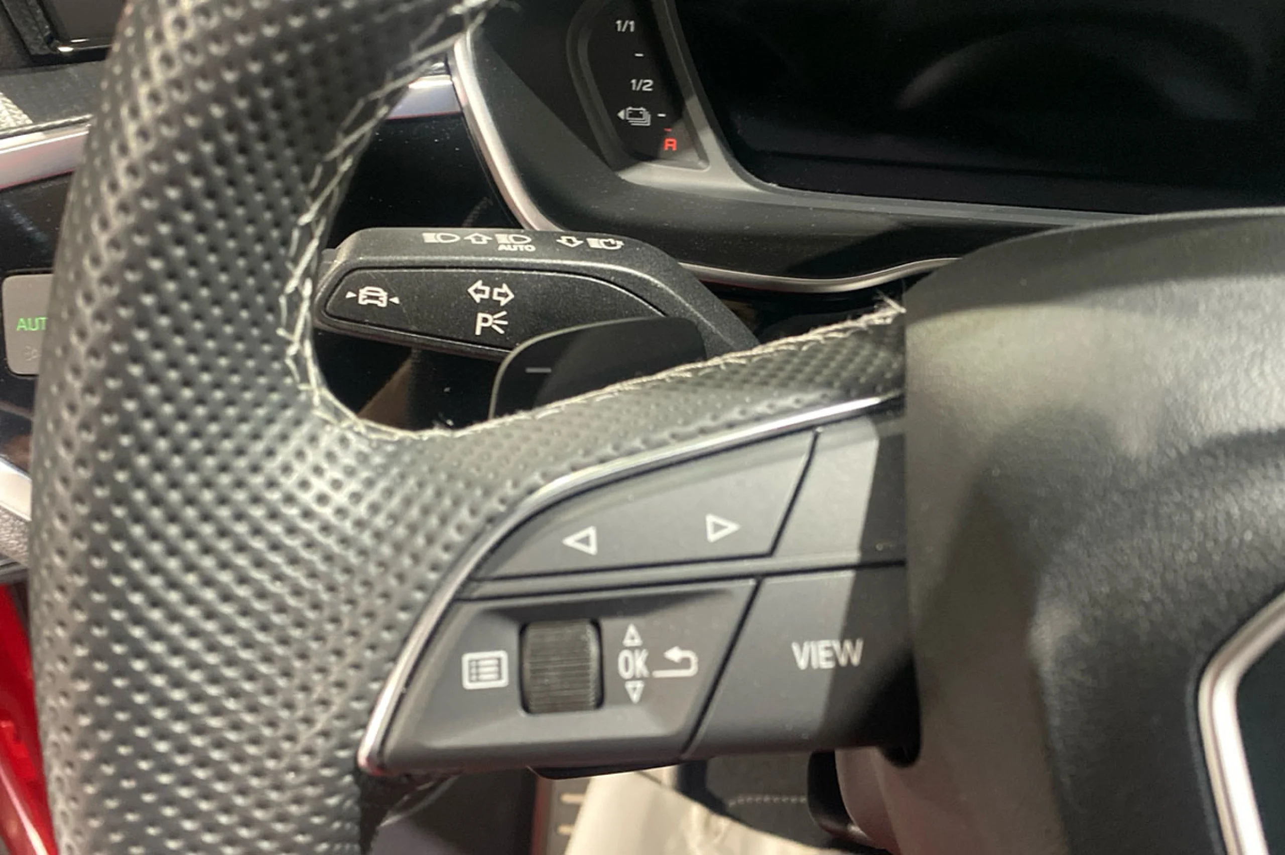 Audi Q3 45 TFSI e 180kW S tronic Black Line - Foto 21