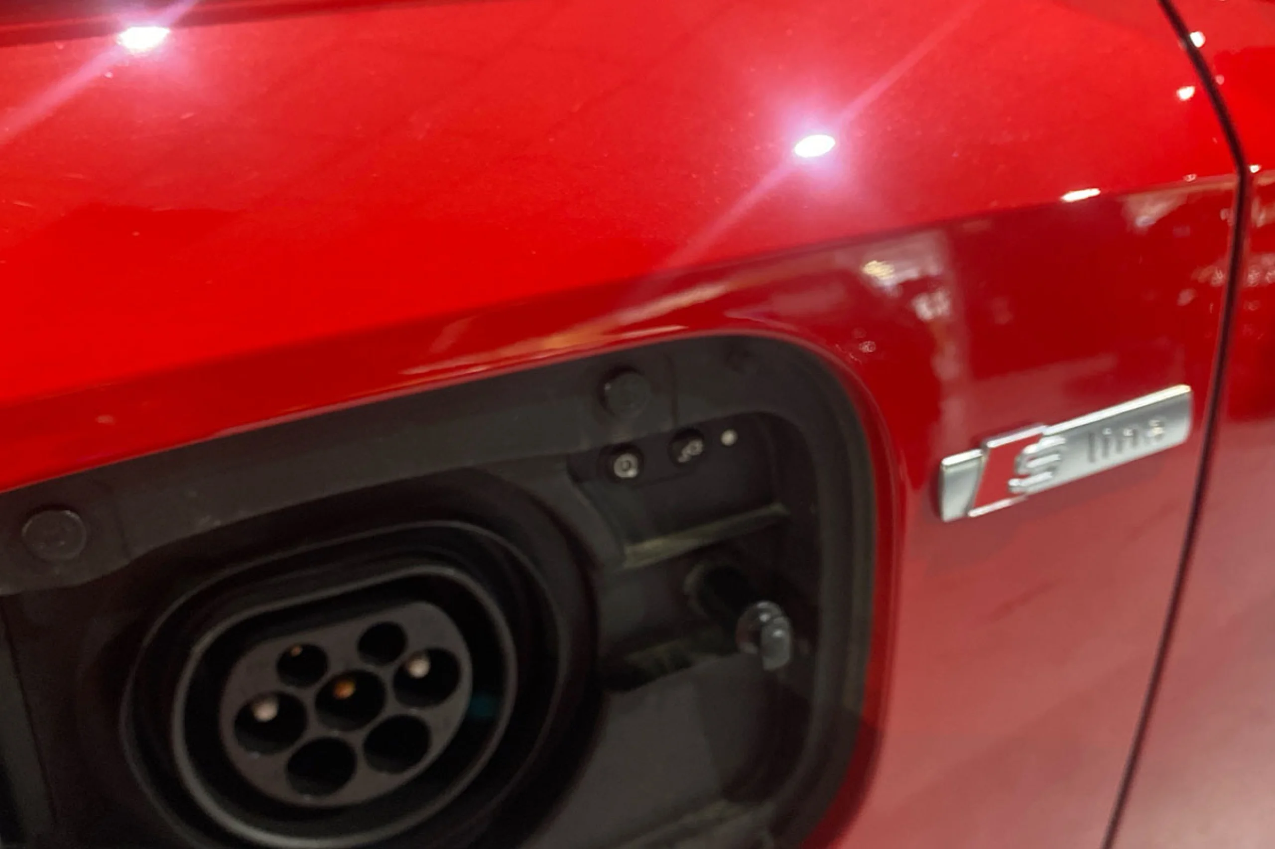 Audi Q3 45 TFSI e 180kW S tronic Black Line - Foto 16