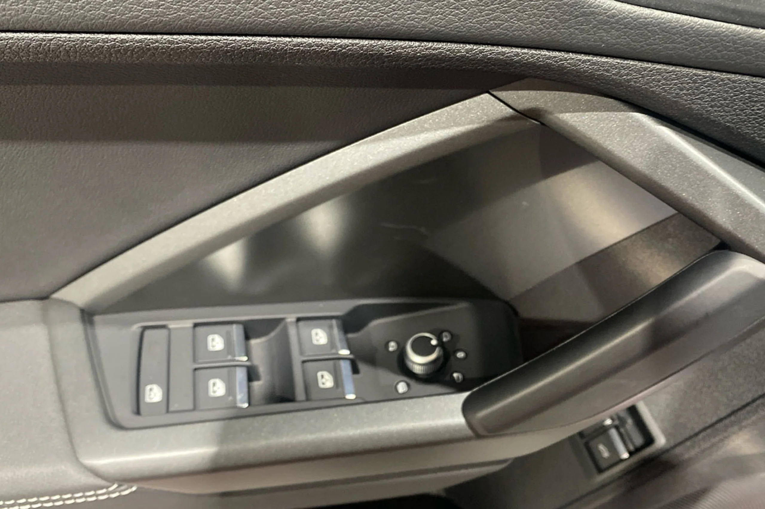 Audi Q3 45 TFSI e 180kW S tronic Black Line - Foto 28