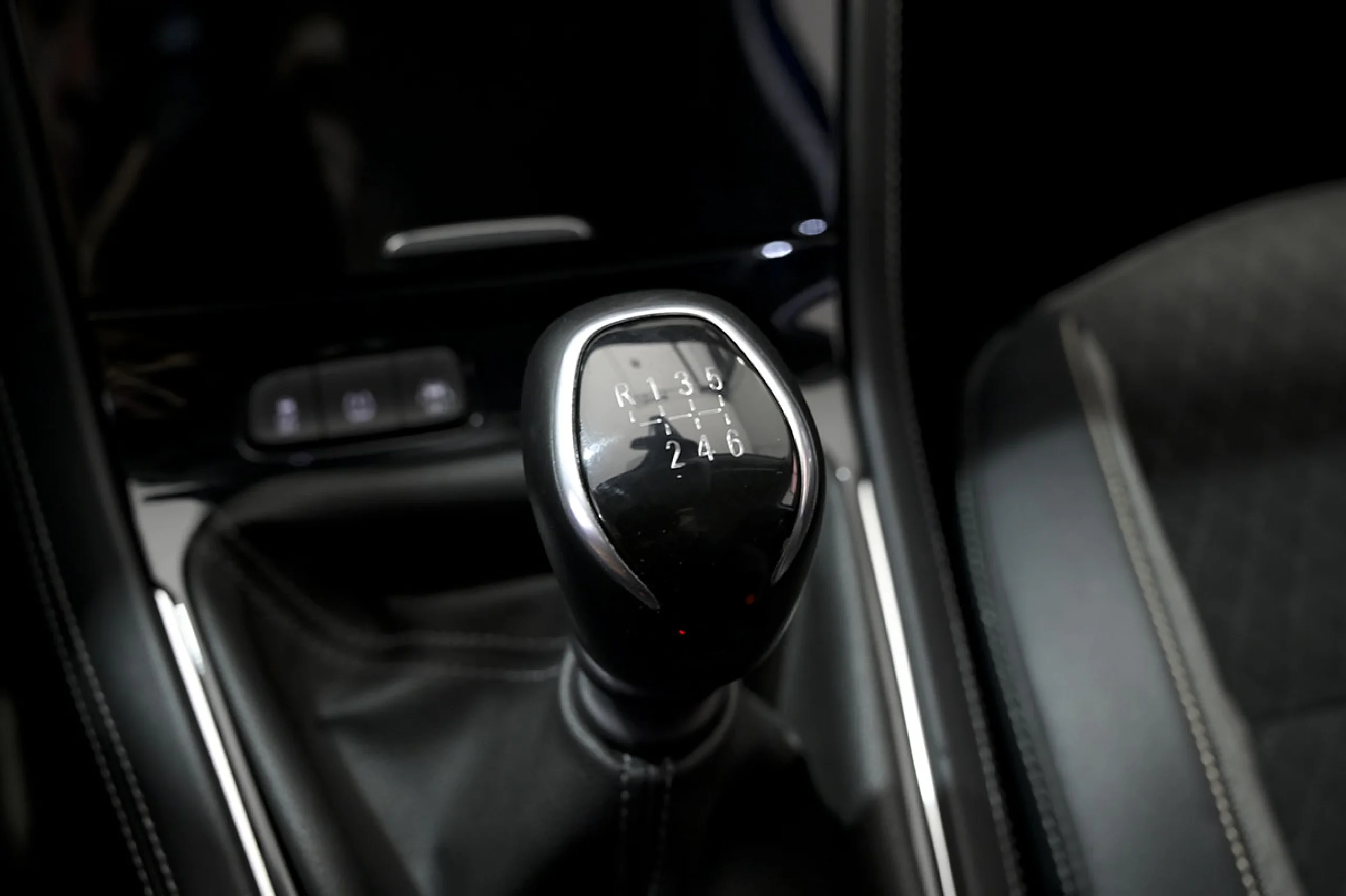 Opel GrandLand X 1.2 Turbo Design Line - Foto 25