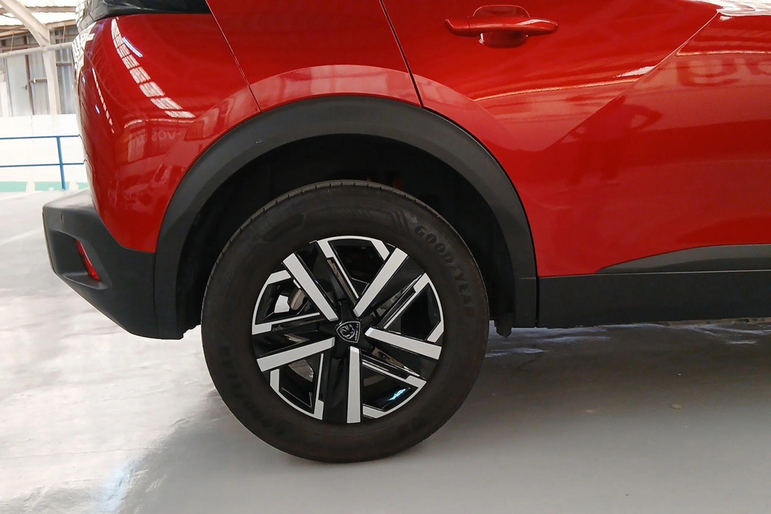 Peugeot 2008 Active Puretech 100 SS 6 Vel. MAN - Foto 13