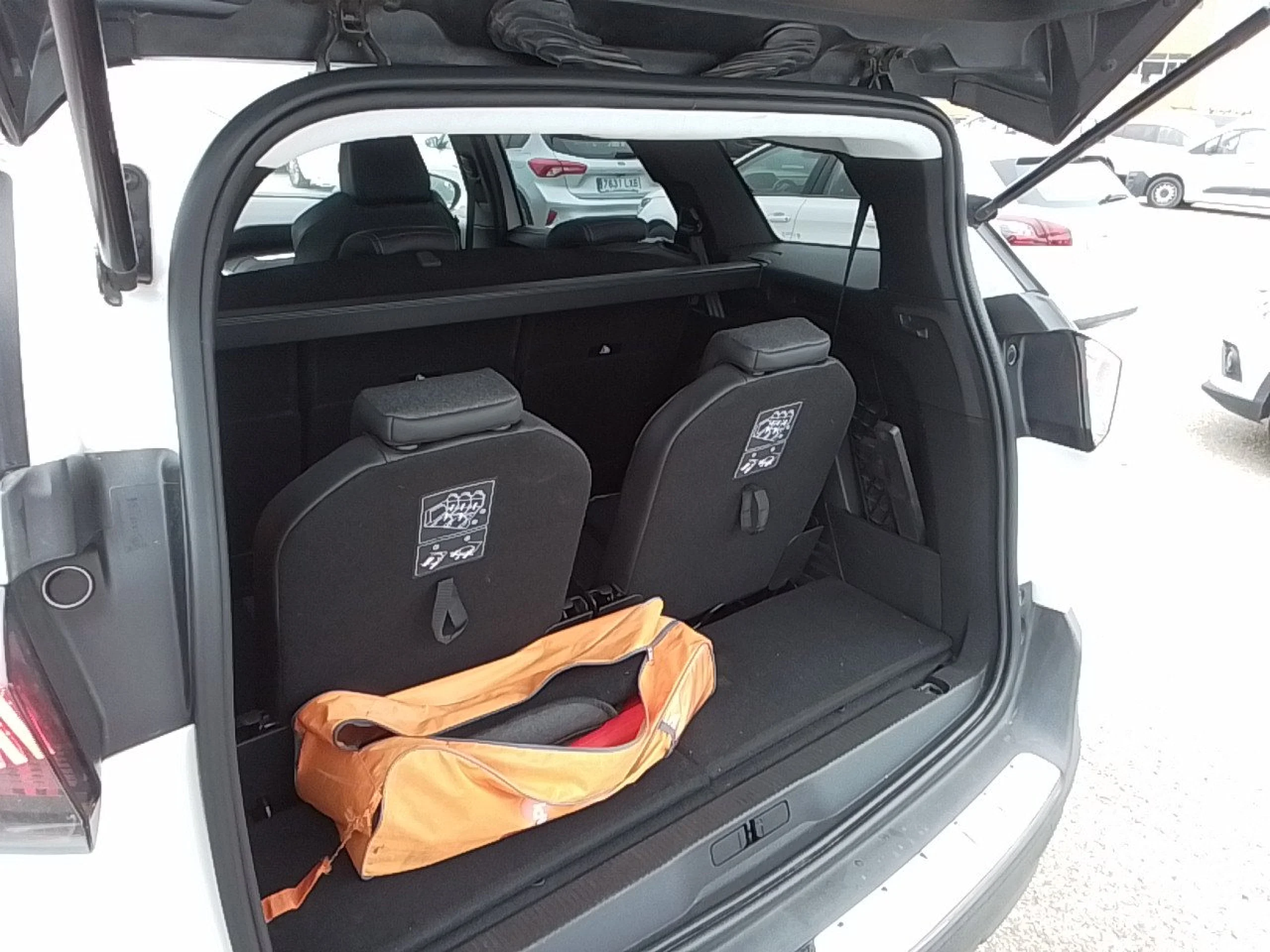 Peugeot 5008 1.5 BlueHDi 96kW (130CV) S&amp;S Allure - Foto 7