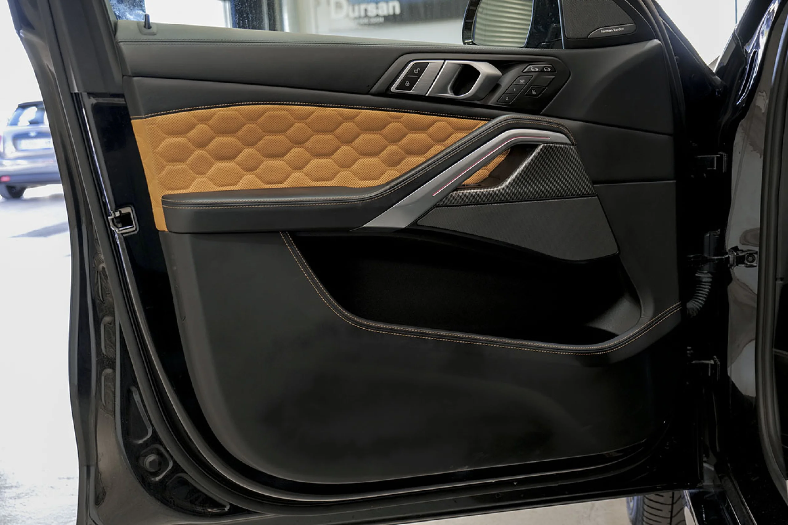 BMW X6 M Competition - Foto 21