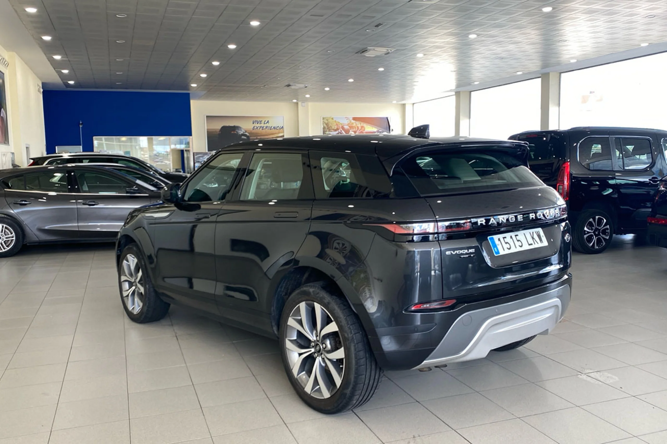 Land Rover Range Rover Evoque 2.0 D150 RDynamic AUTO 4WD - Foto 4