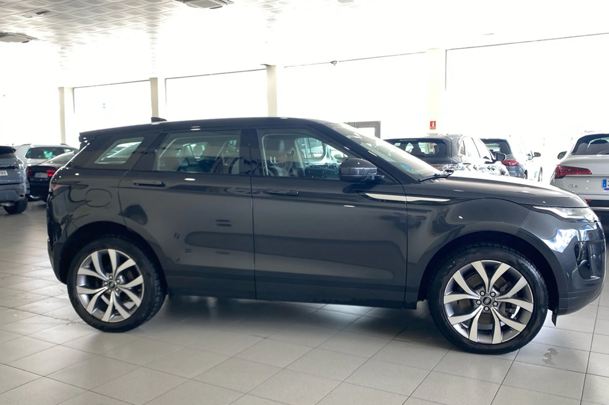 Land Rover Range Rover Evoque 2.0 D150 RDynamic AUTO 4WD - Foto 16