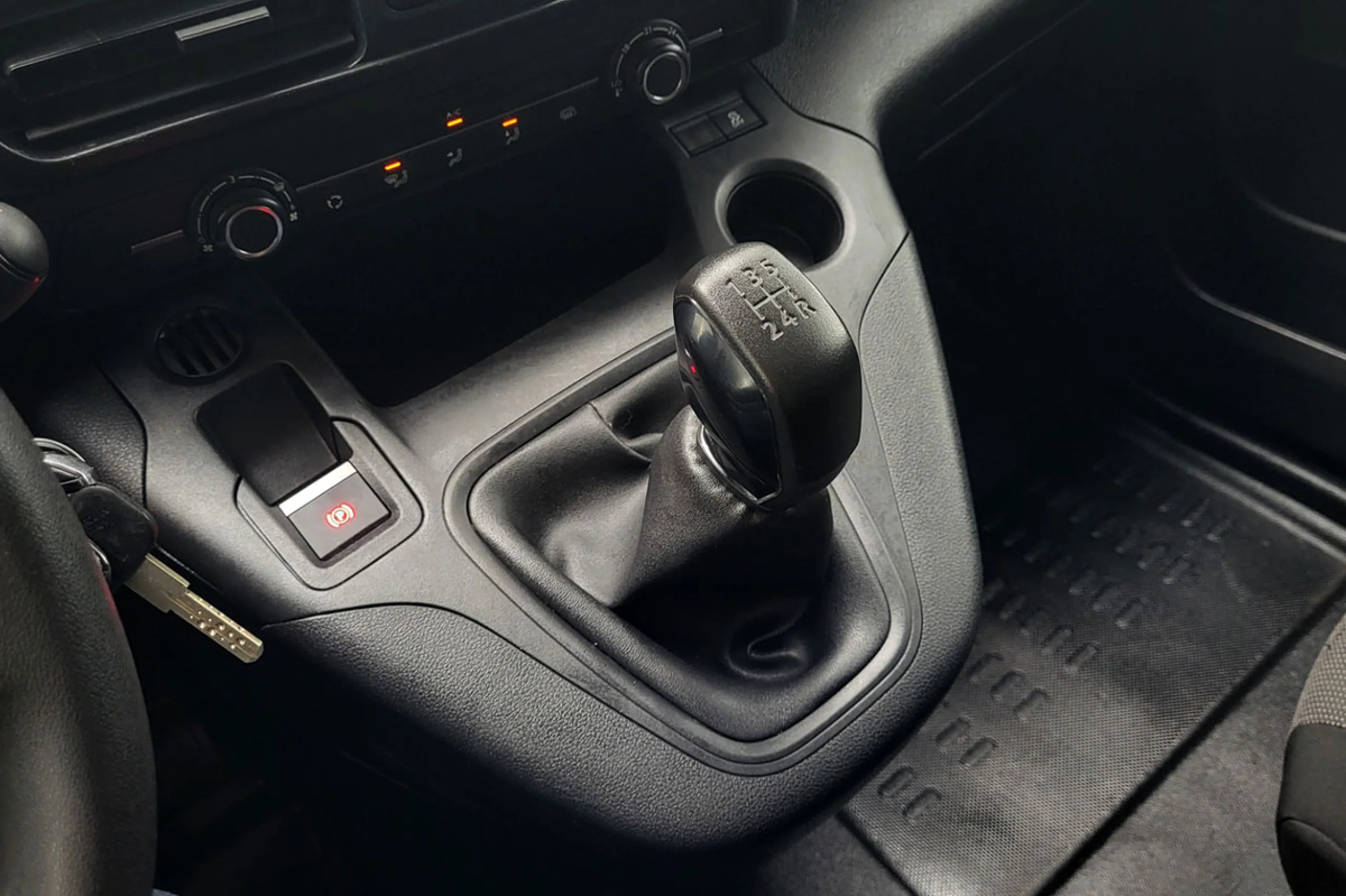 Peugeot Partner Pro Standard 600kg BlueHDi 55kW - Foto 15