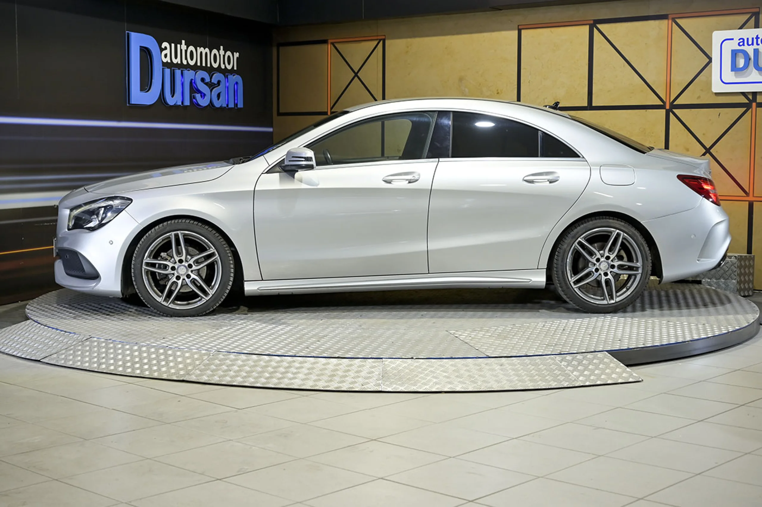 Mercedes-Benz CLA 200 Clase CLA CLA 200 d - Foto 18